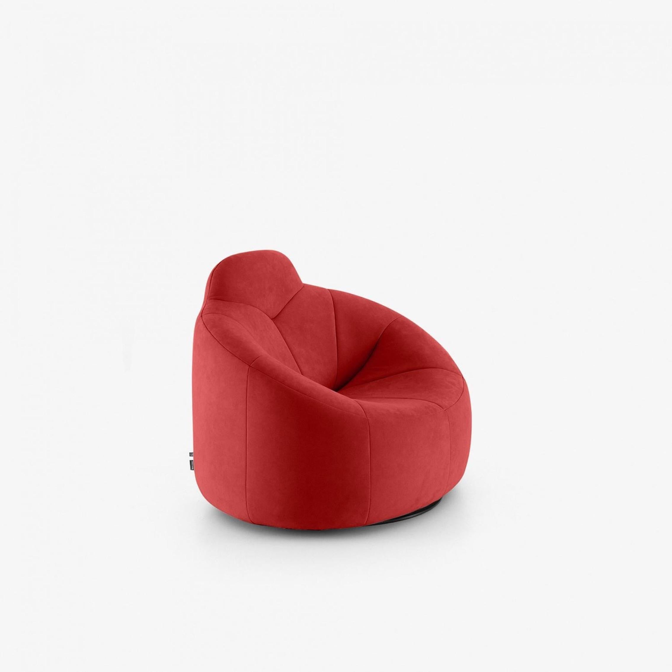 Fauteuil à haut dossier Pumpkin - Pierre Paulin
Edition Ligne Roset

Dimensions : H83xL105xP83cm

Tissu de velours rouge

Vers 2011.