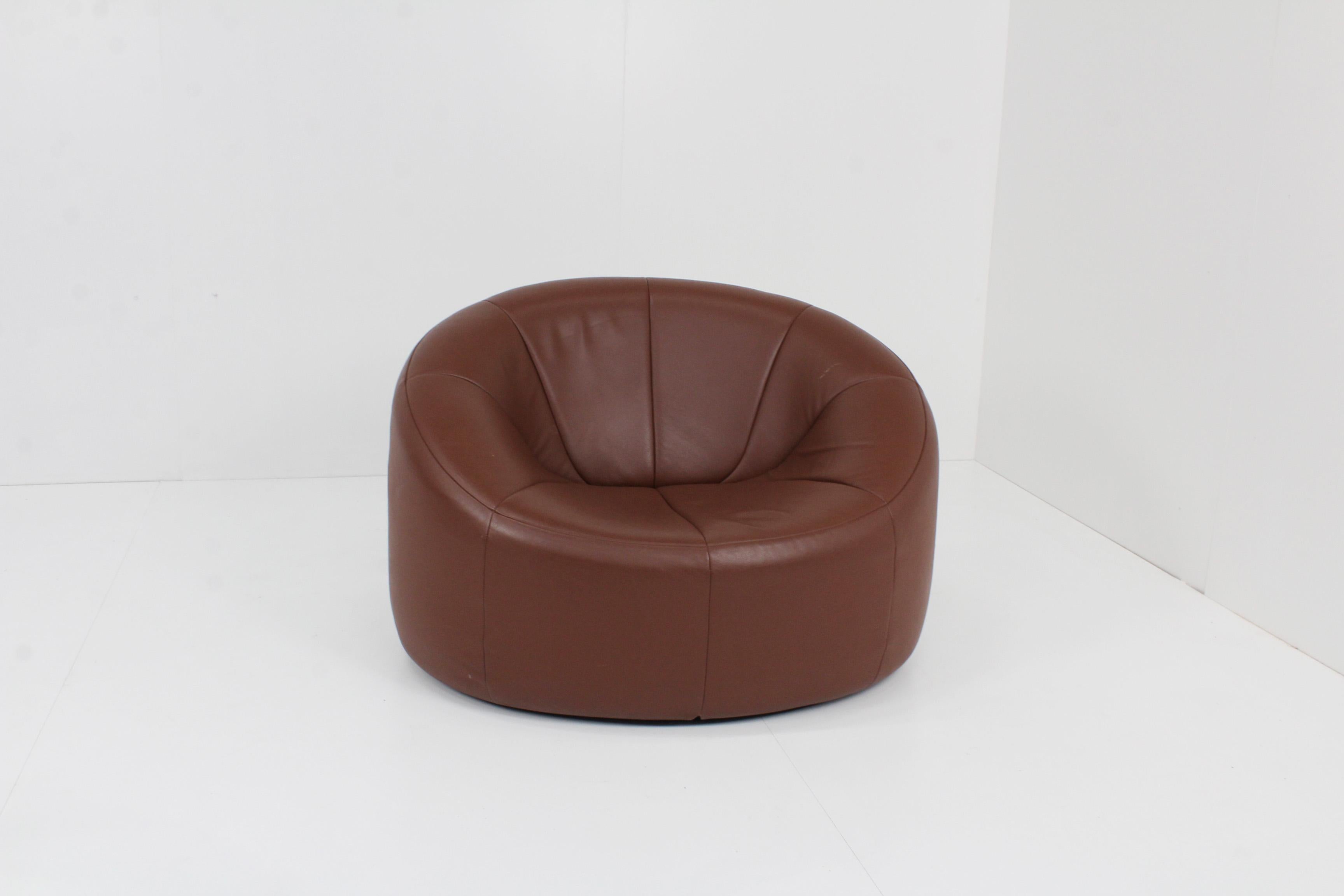 Pumpkin Lounge Chair by Pierre Paulin for Ligne Roset 4