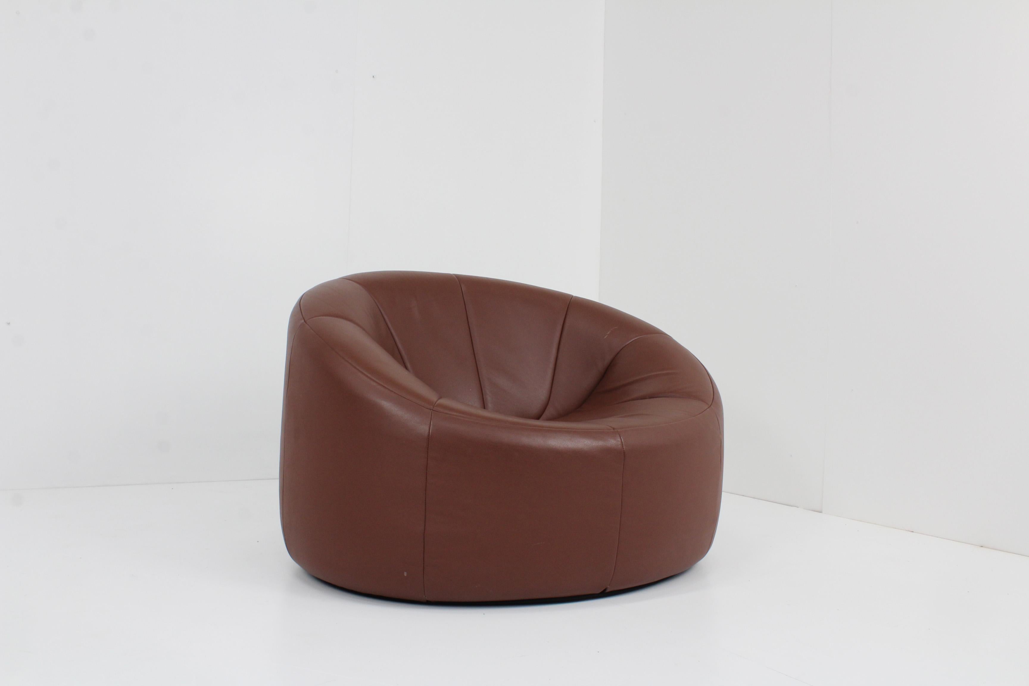 Mid-Century Modern Fauteuil de salon en peau de mouton de Pierre Paulin pour Ligne Roset