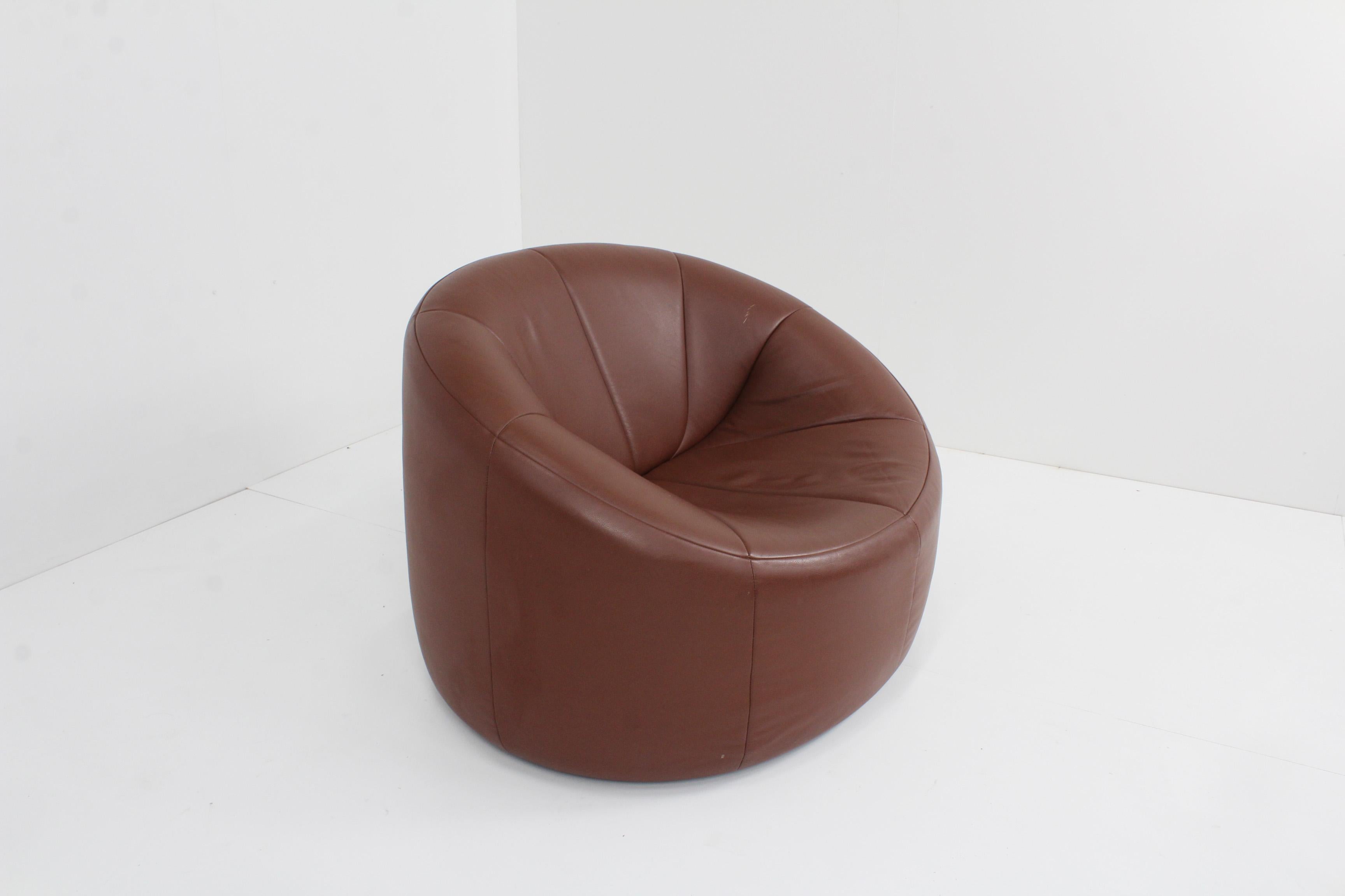 Leather Pumpkin Lounge Chair by Pierre Paulin for Ligne Roset