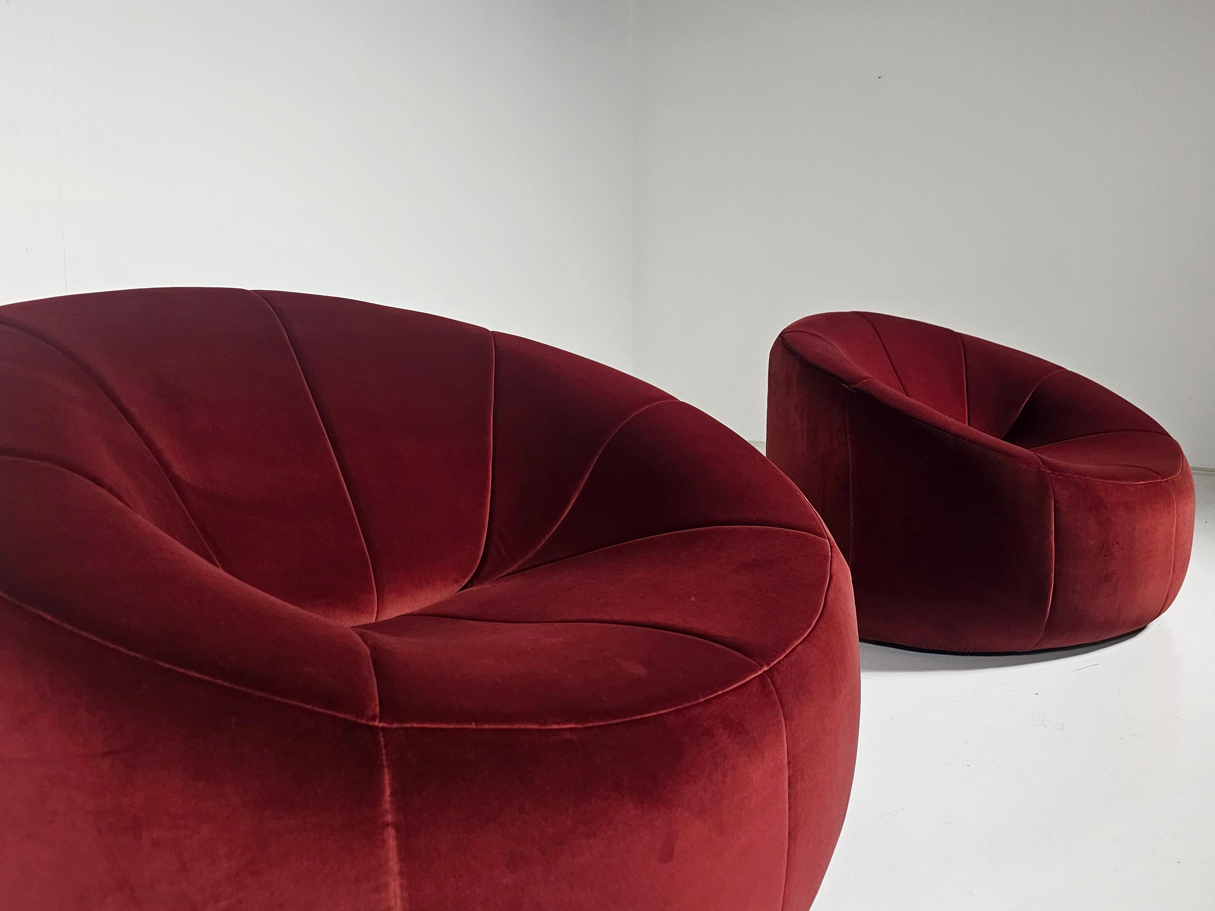Sedie lounge Pumpkin in velluto rosso di Pierre Paulin per Ligne Roset, Francia in vendita 1