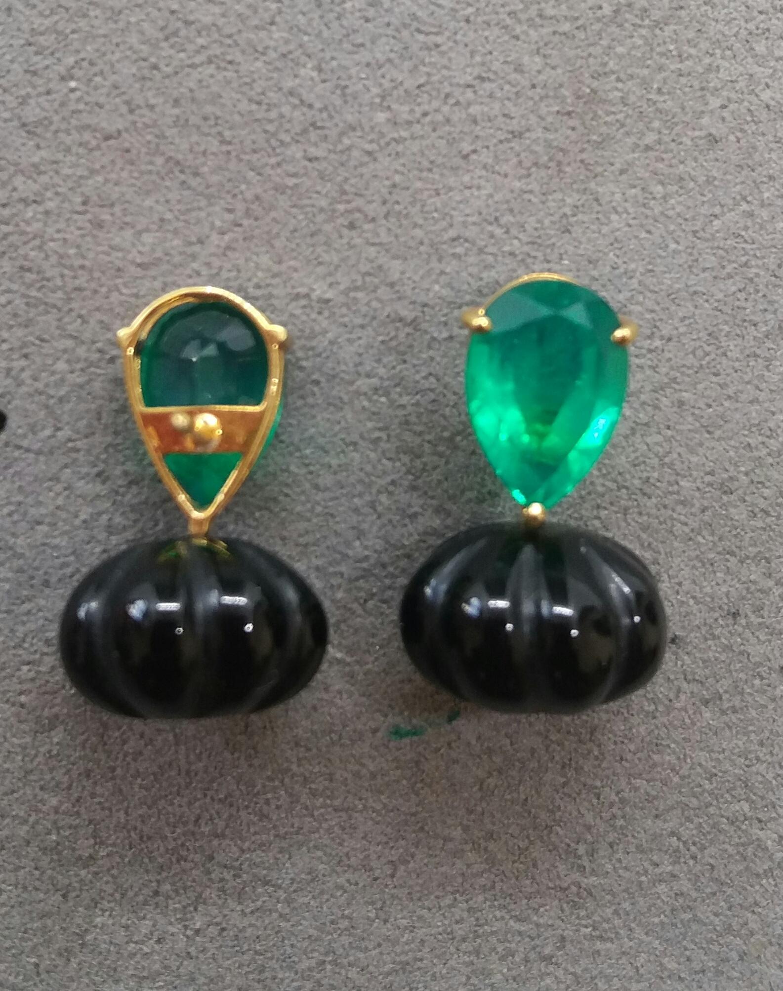 Pear Cut Pumpkin Shape Carved Black Onix Pear Shape Green Quartz 14 Karat Gold Earrings For Sale
