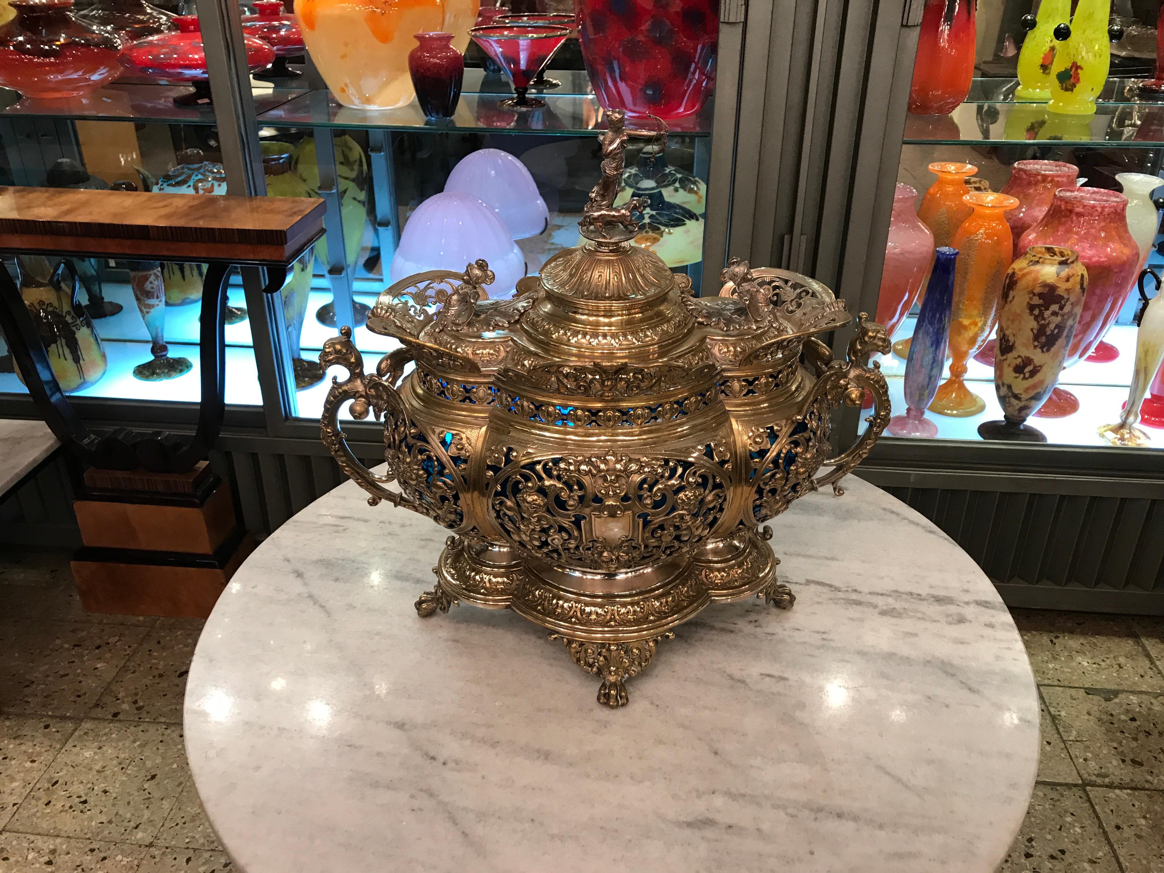 Punch Bowl Style: Liberty, Jugendstil, Art Nouveau, 1900, WMF, Material: Bronze In Good Condition For Sale In Ciudad Autónoma Buenos Aires, C