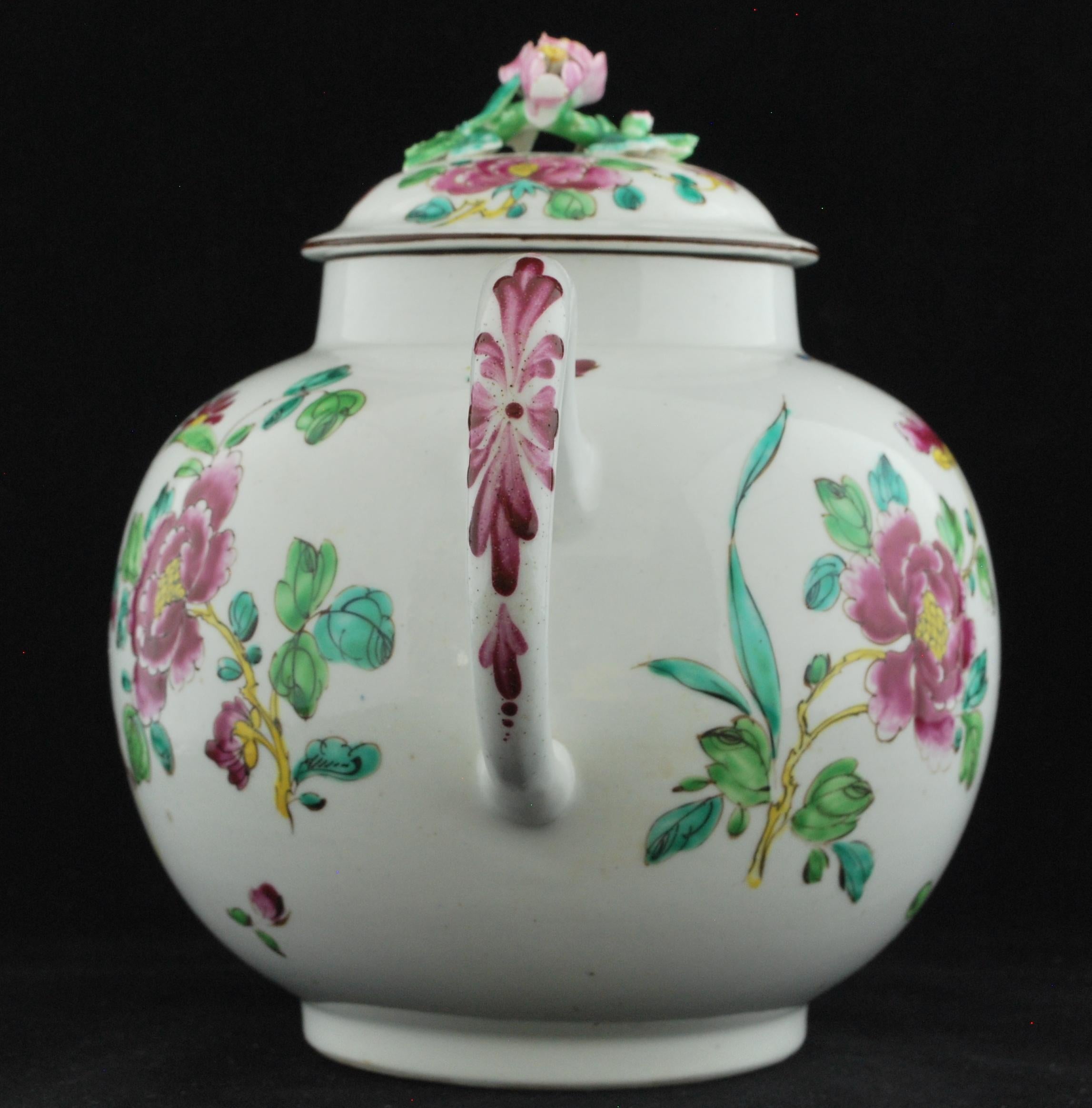 A large tea-pot, or perhaps a punch pot, of globular form with loop handle. Painted in a vibrant wet palette after the Chinese. A most attractive example, of unusual size. The pot has close links to (i) the ‘Frederick the Great’ example, circa
