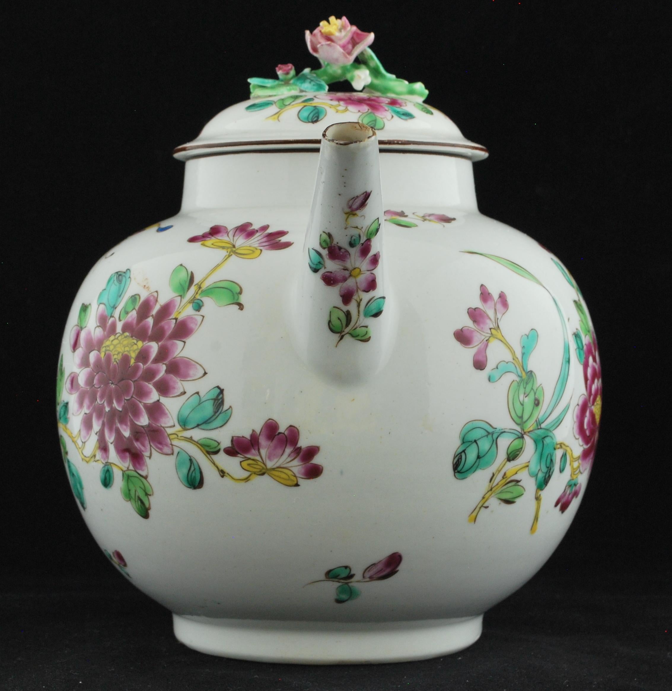 English Punch Pot in the Famille Rose Style, Bow Porcelain Factory, circa 1757 For Sale