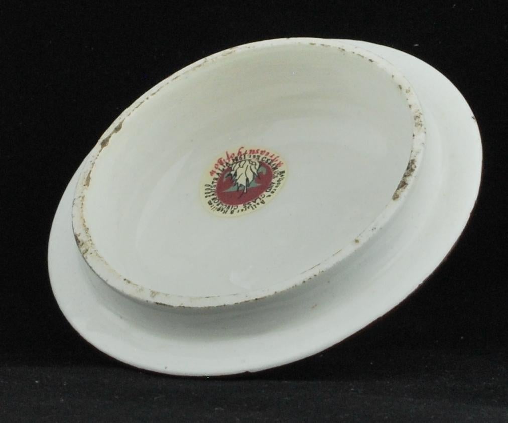 Porcelaine Pot à punch dans le style Famille Rose:: manufacture de porcelaine de Bow:: vers 1757 en vente
