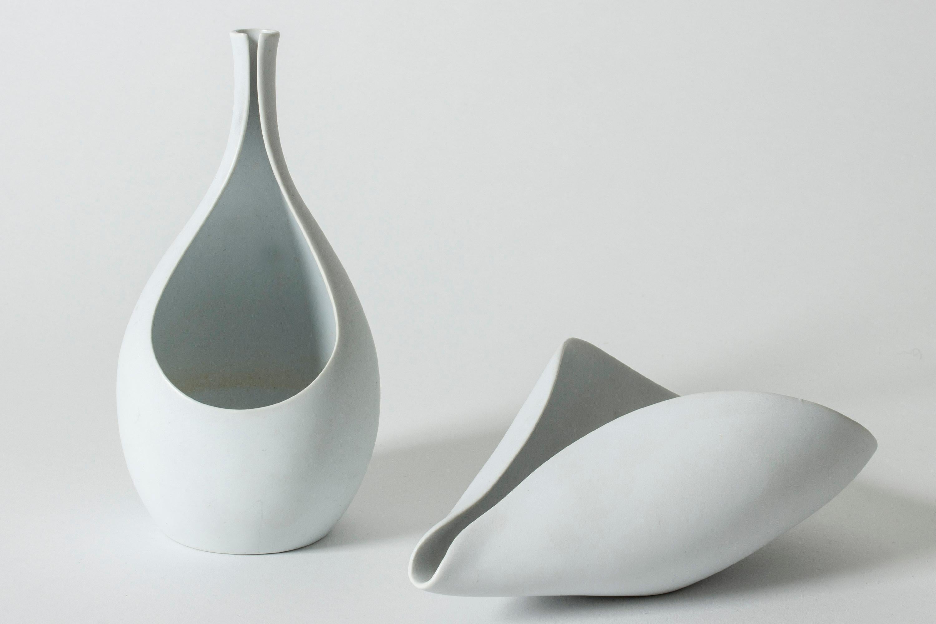 “Pungo” Vase by Stig Lindberg For Sale 1