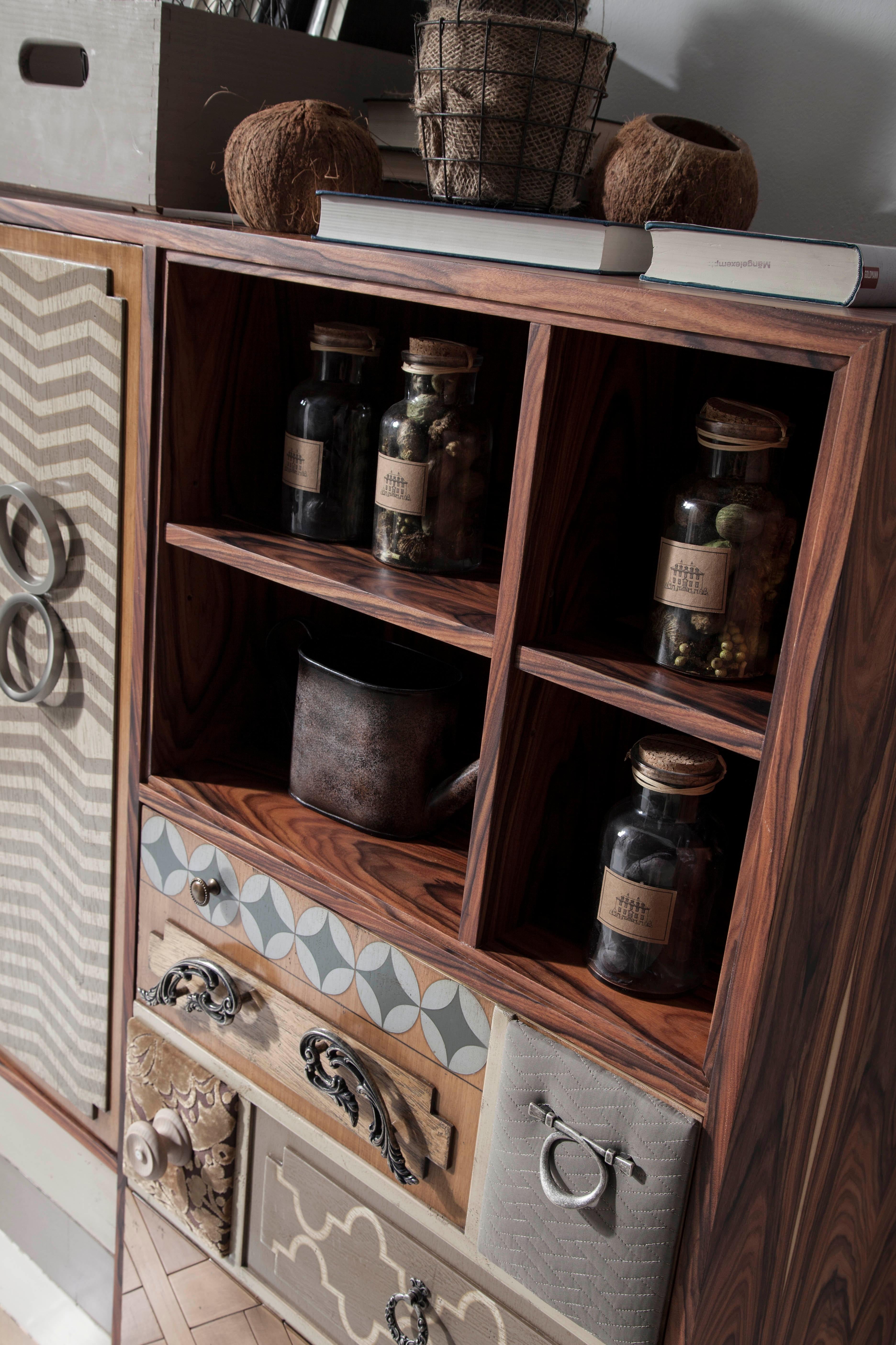 Bois Armoire Punk par Lola Glamour en vente