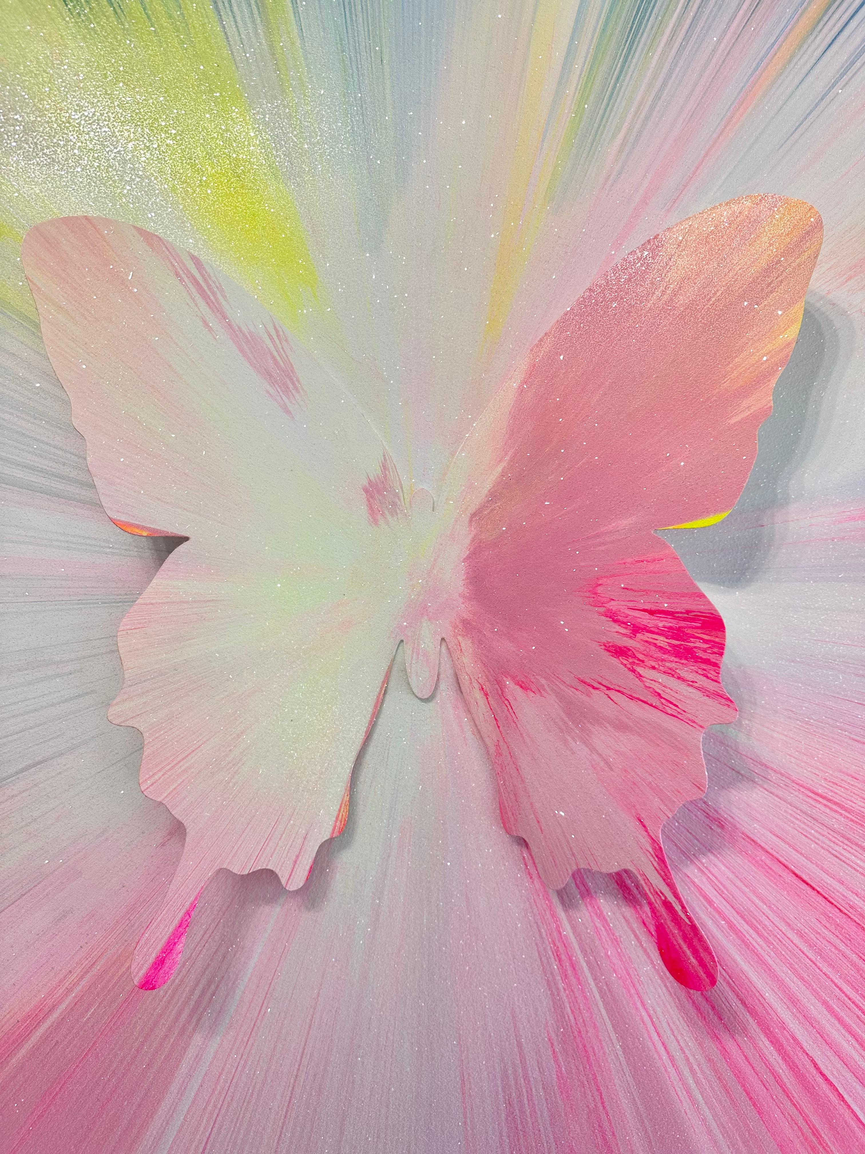 Butterfly Spin Pop Art rose avec poussière en diamant / Punk Me Tender n°378 en vente 1