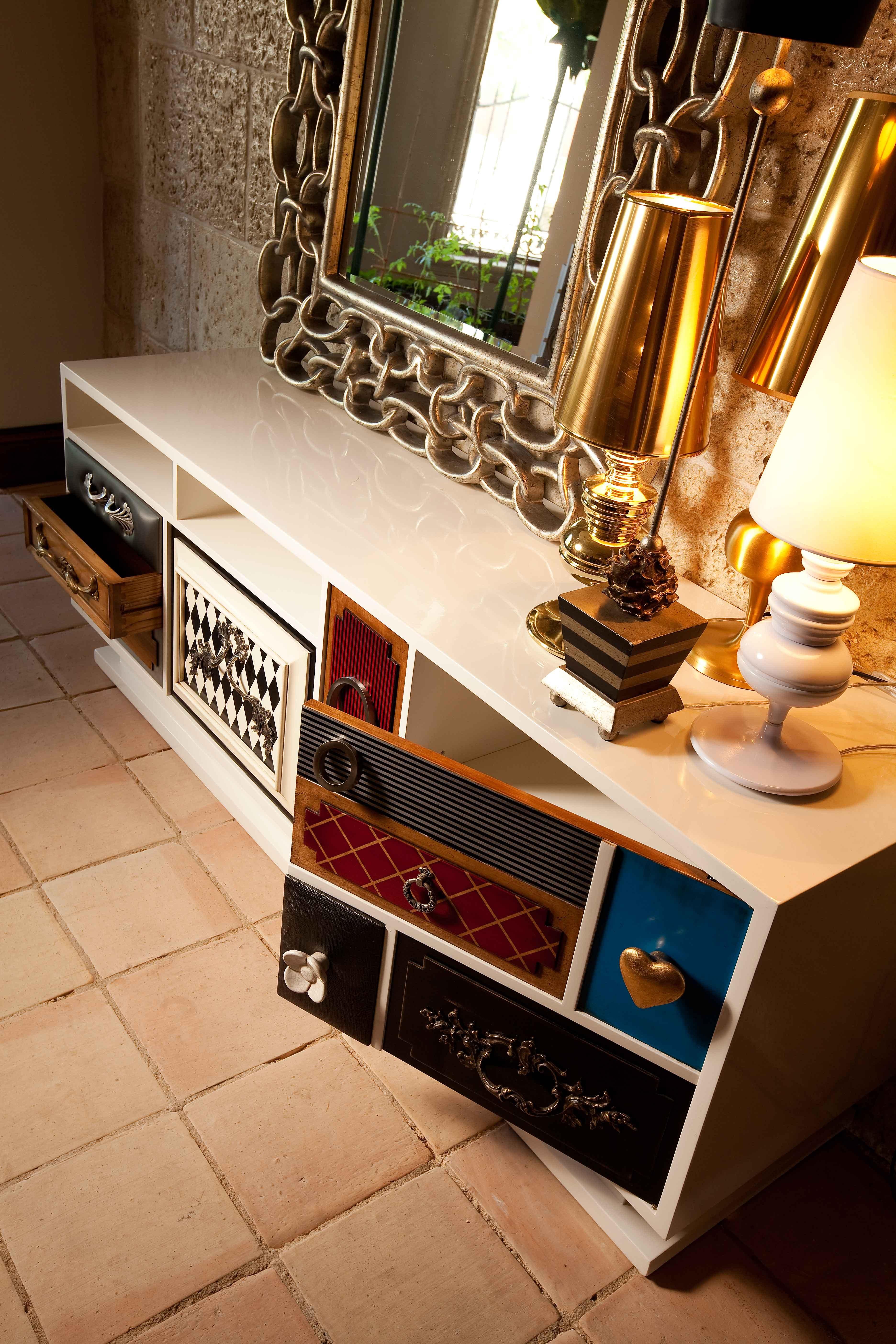 Punk-Sideboard 170 von Lola Glamour (21. Jahrhundert und zeitgenössisch) im Angebot