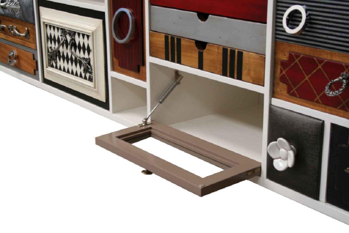 Punk-Sideboard 250 von Lola Glamour (Spanisch) im Angebot