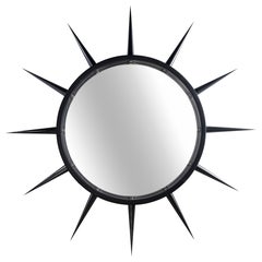 Specchio da parete scultoreo "Punk Silver Maxi" di GTG Design Couture
