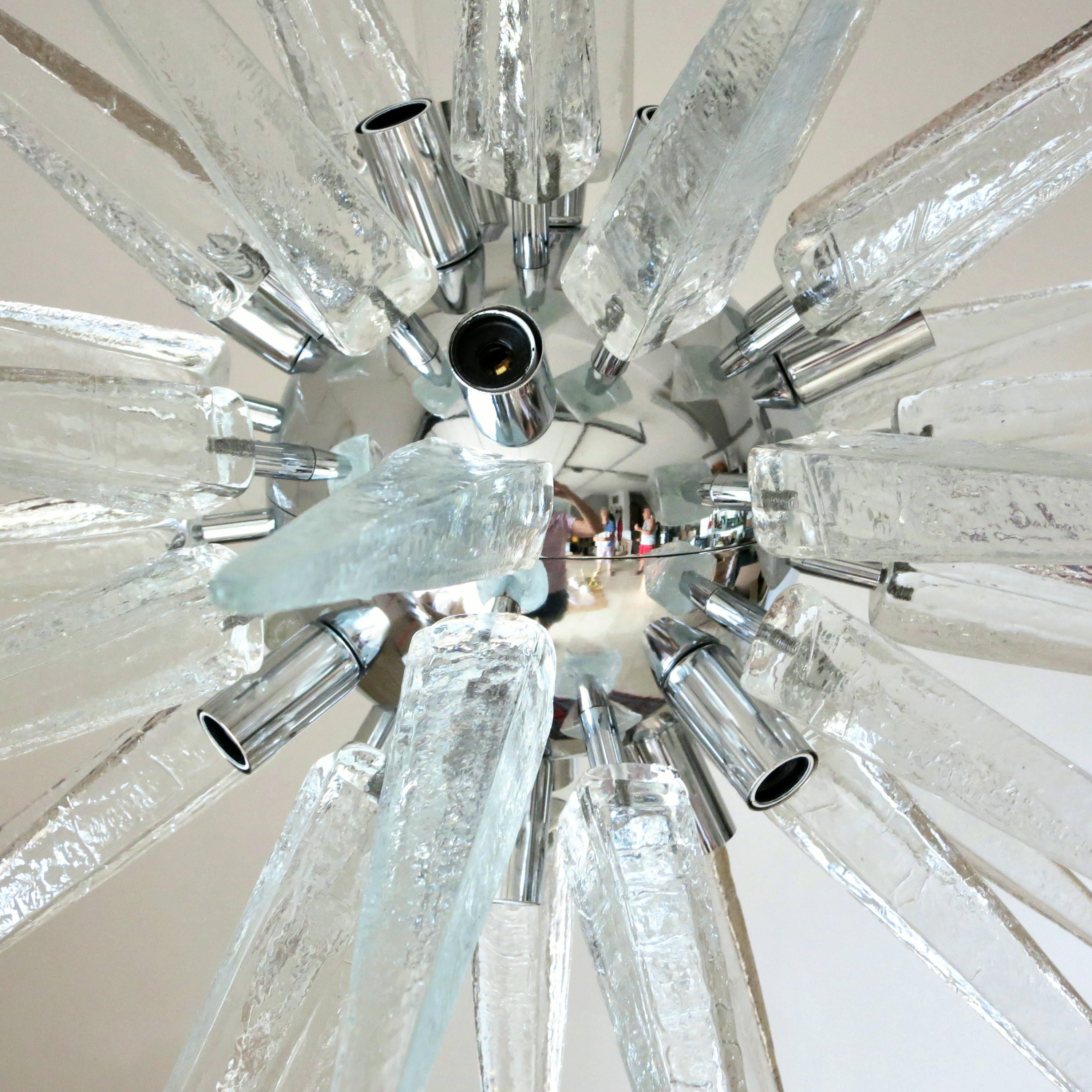 Puntali Sputnik Chandelier by Fabio Ltd In New Condition For Sale In Los Angeles, CA