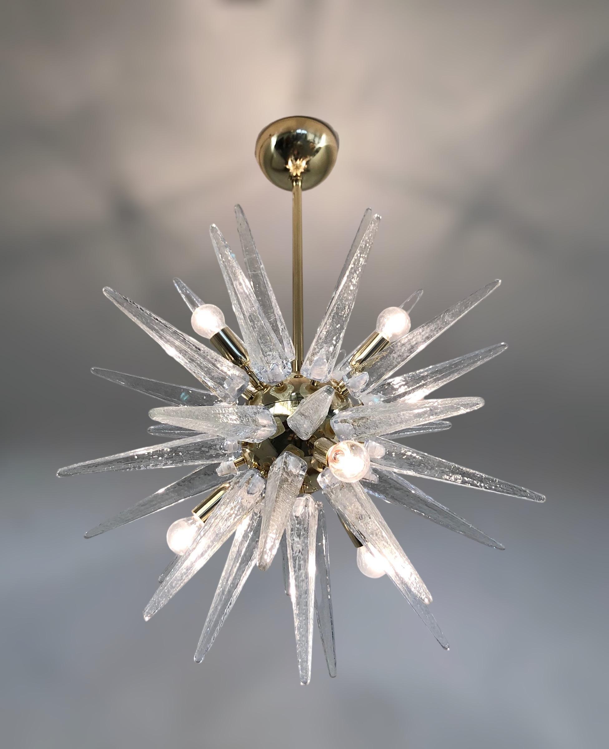 Ottone Lampadario Puntali Sputnik di Fabio Ltd in vendita