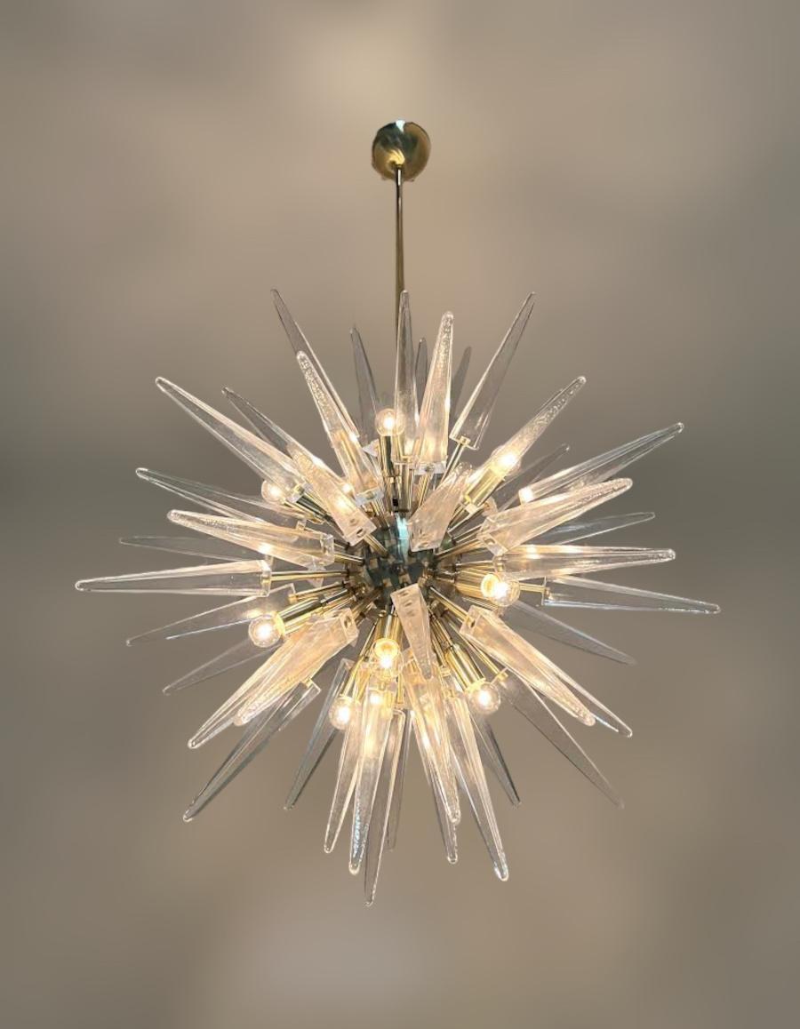 Ottone Lampadario Puntali Sputnik di Fabio Ltd in vendita