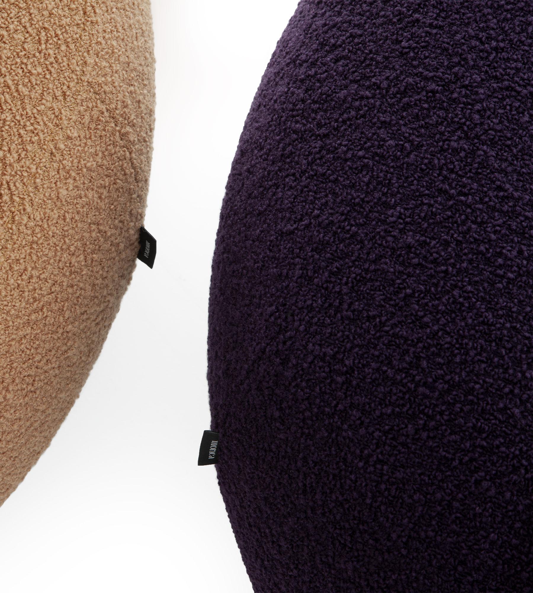 Puf de lana Bouclé Punto e Virgola de Morica Design en Nuevo estado para la venta en Geneve, CH
