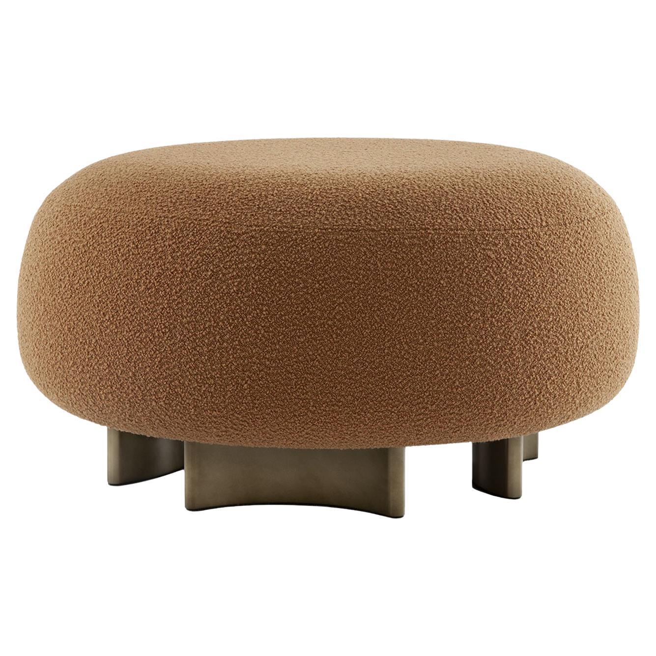 Pouf Punto e Virgola color caramello di Morica Design