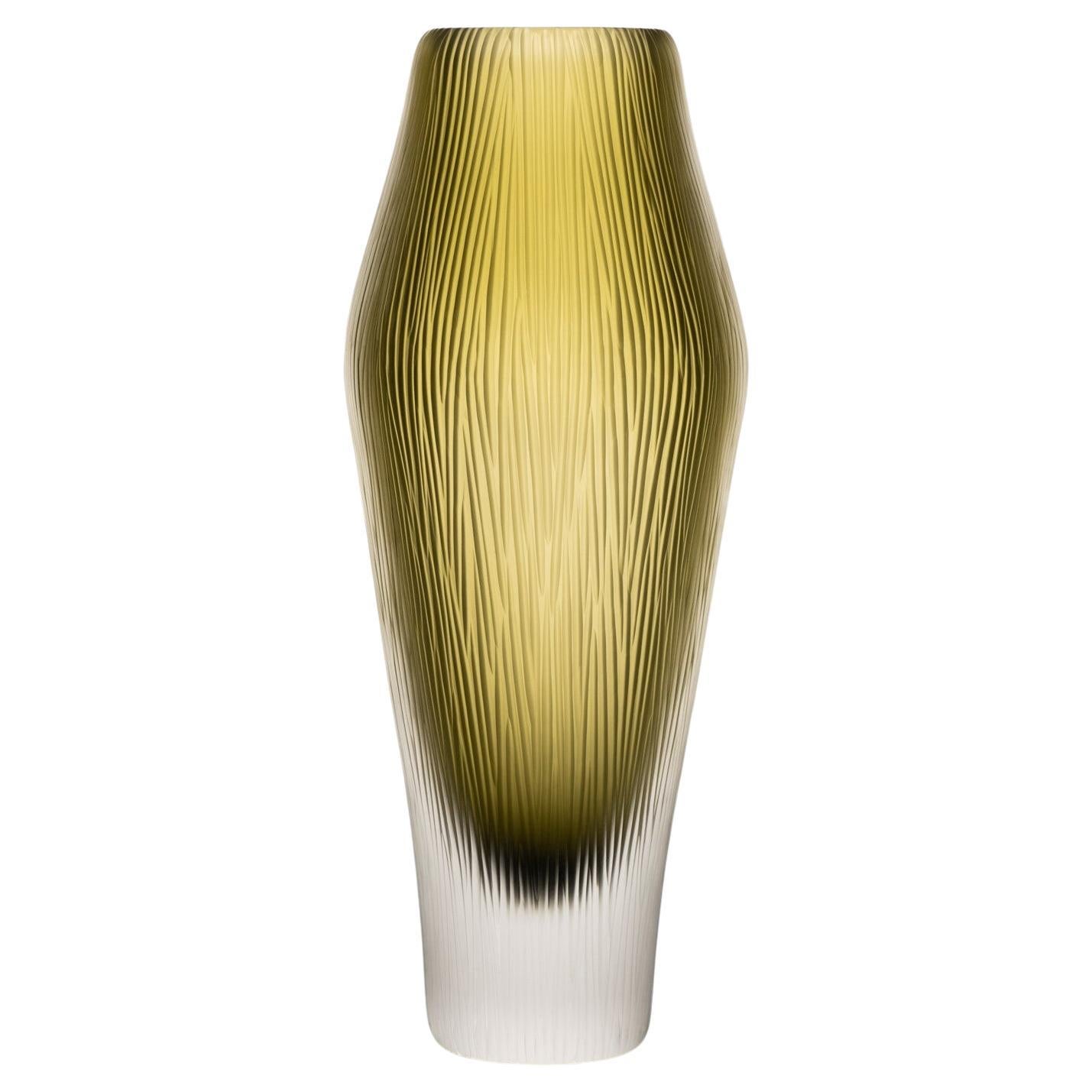 Puparin Vase by Purho For Sale