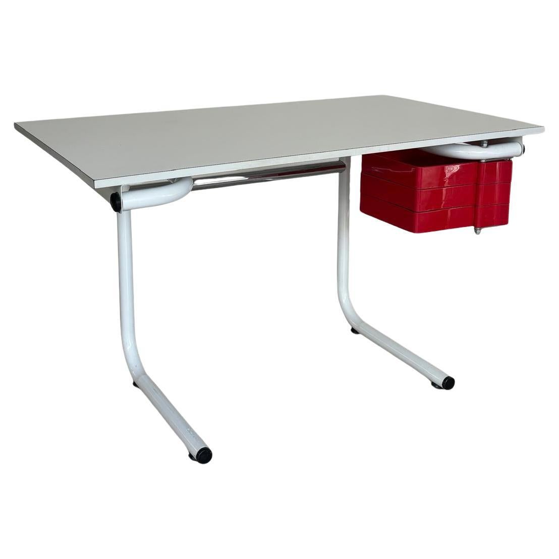 Bureau d'écolier par Joe Colombo pour Bieffeplast, Italie, années 1970 en vente