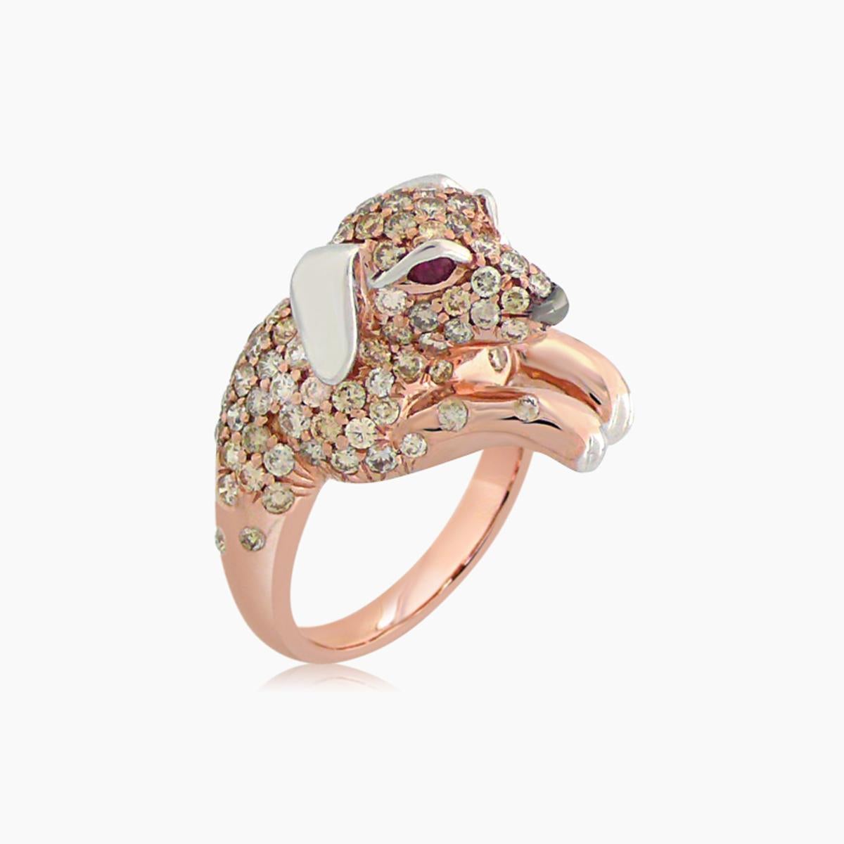 Abmessungen: 2.09x1.81x2.98cm
Farbe: 18K Rose Gold
MATERIALIEN:
