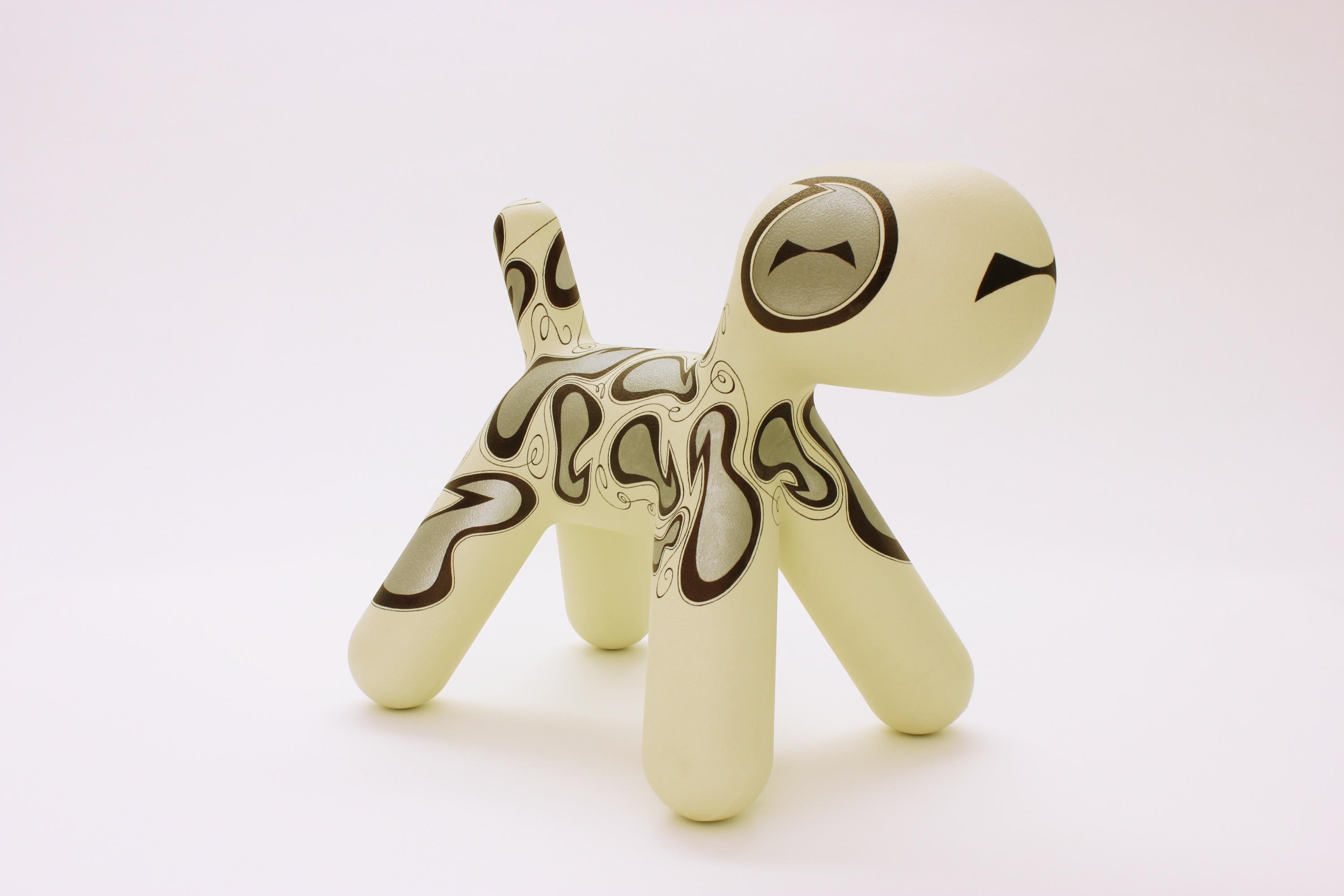Puppy is a piece designed by Eero Aarnio for the Italian brand Magis. The contemporary art and design gallery Art321 invited different artists and designers to participate in a Puppy, the pieces were exhibited in the gallery and on the occasion of