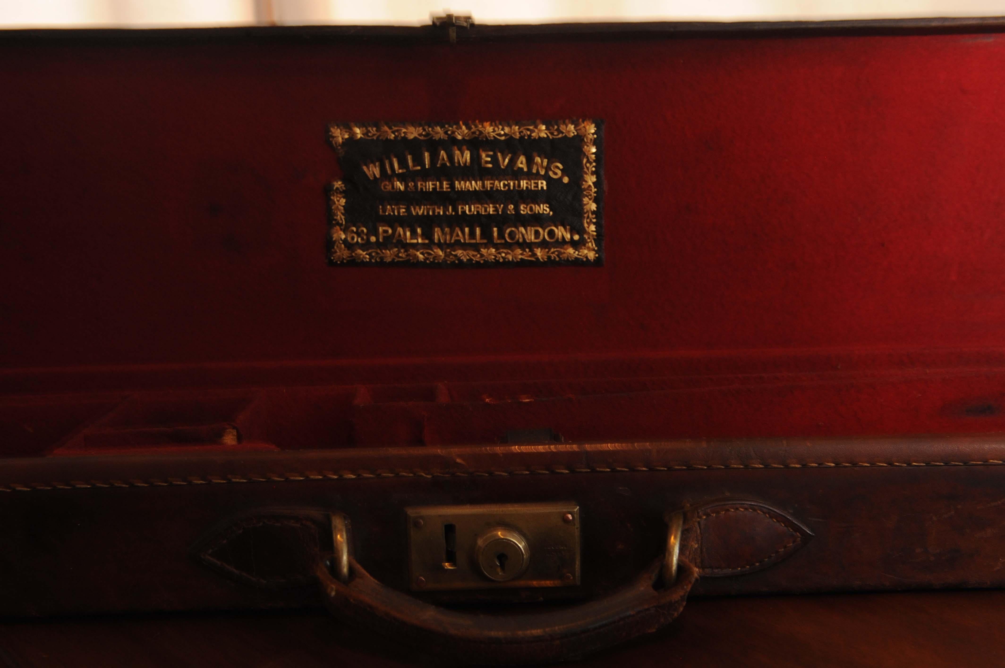 Purdey & Sons 'Royal Warrant' Victorian Leather and Brass Shotgun Case In Good Condition For Sale In High Wycombe, Buckinghamshire