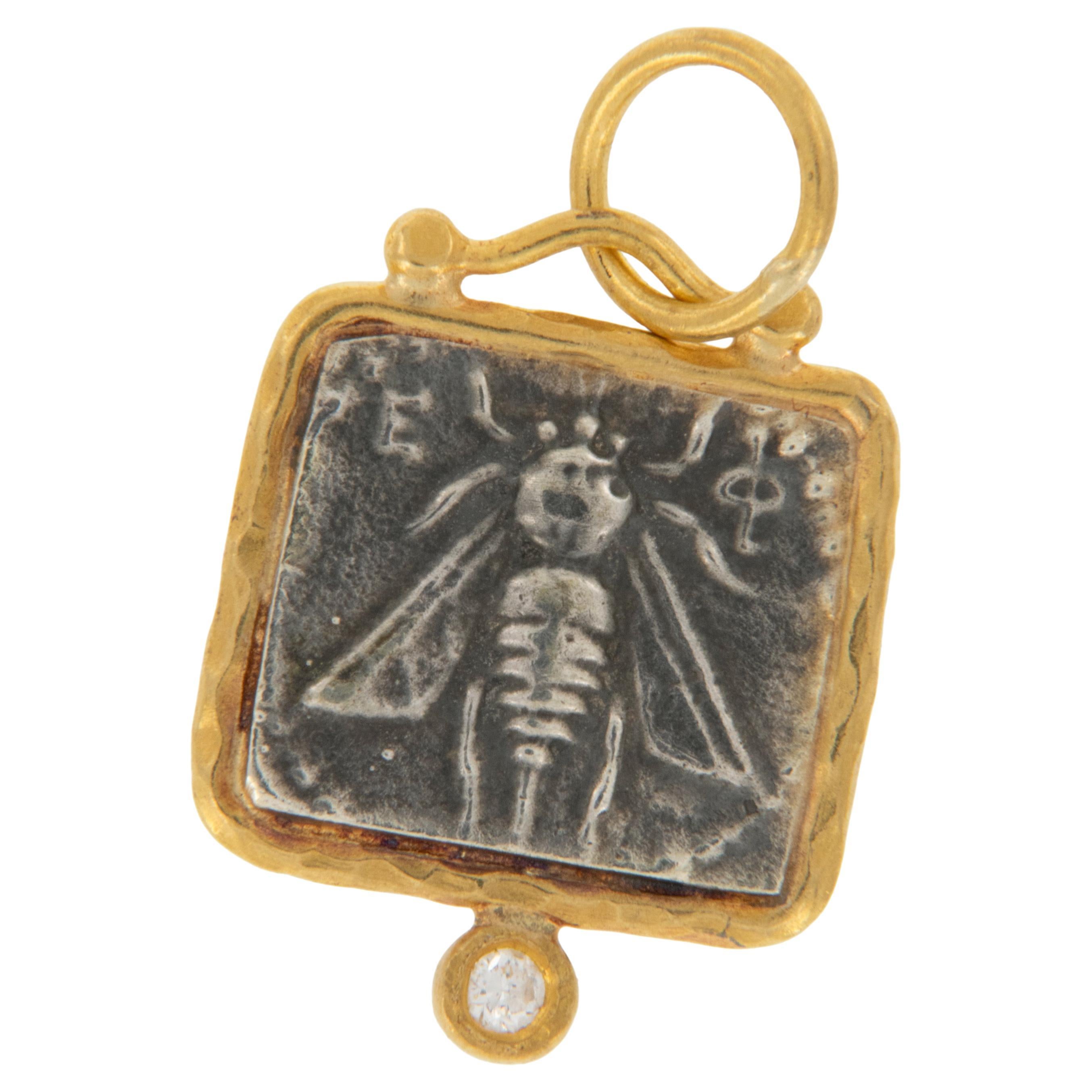 Pendentif en or jaune pur 24 carats, en argent et en diamants, Replica de la pièce de monnaie d'Ephèse