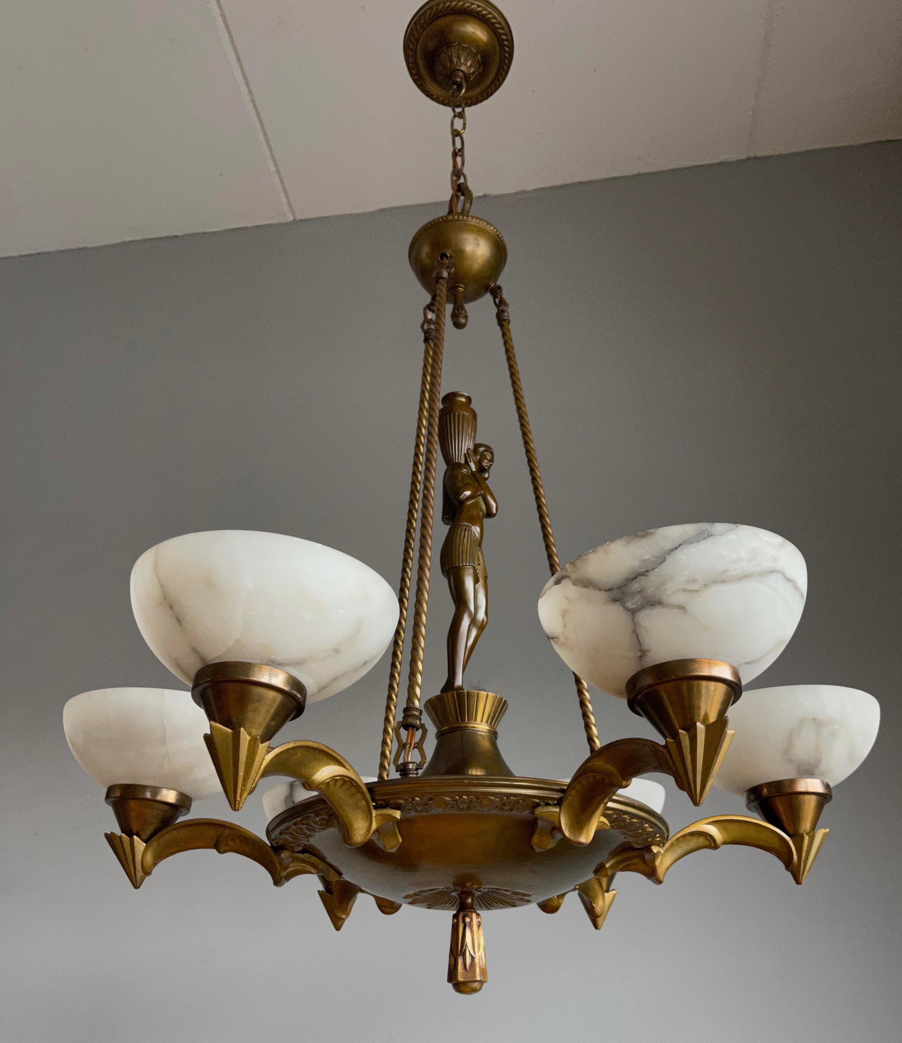 Pure and Stylish Art Deco Sculpture Chandelier w Stunning Alabaster Shades 1920s In Good Condition For Sale In Lisse, NL
