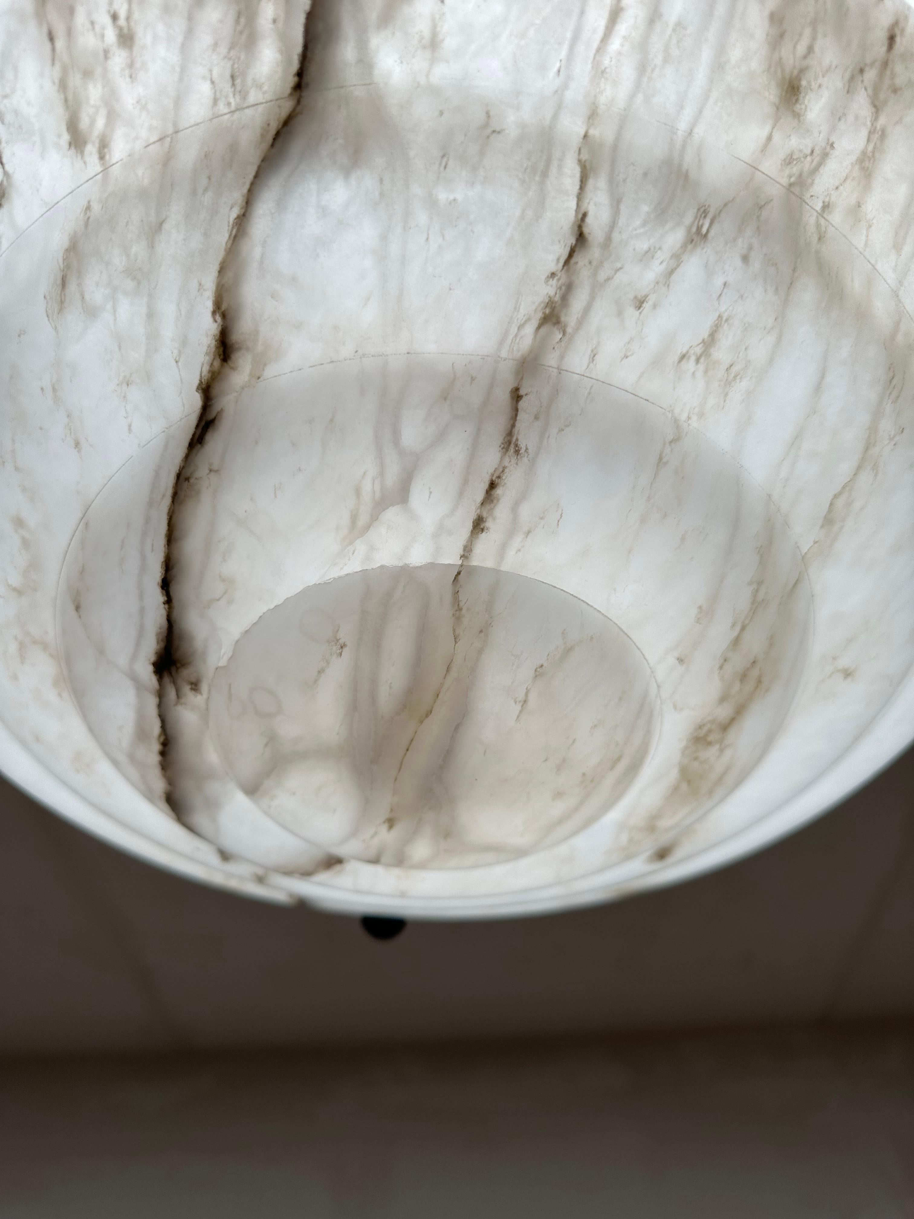 Pure Art Deco and Mint Condition White & Black Layered Alabaster Pendant Light For Sale 5