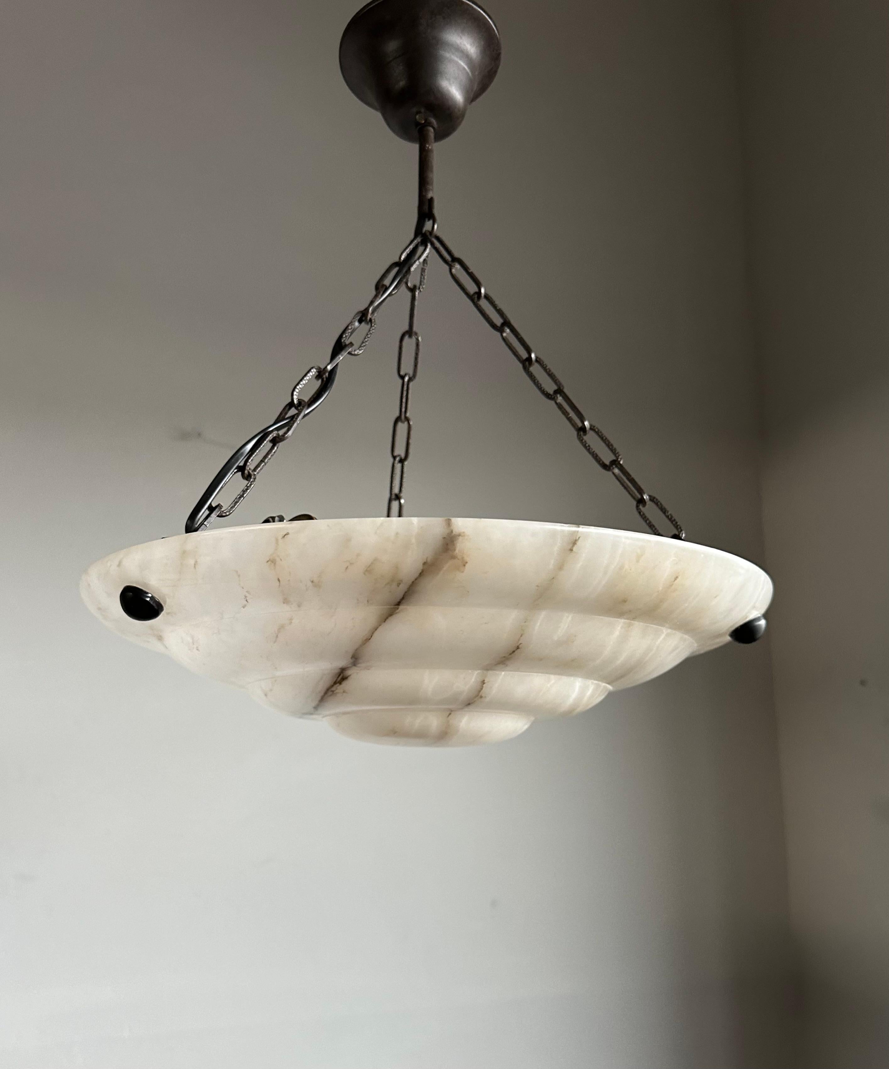 Pure Art Deco and Mint Condition White & Black Layered Alabaster Pendant Light For Sale 9