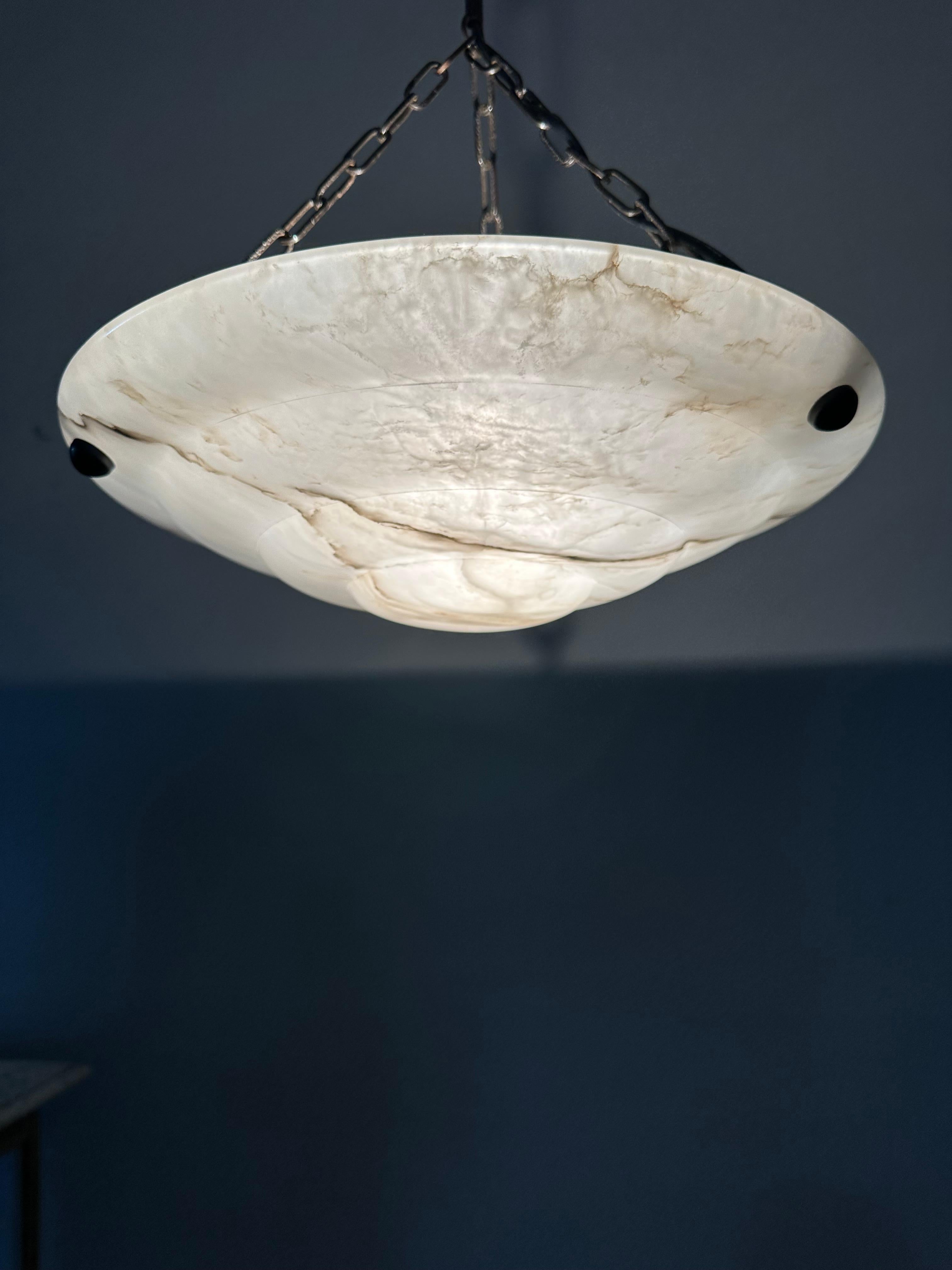 Pure Art Deco and Mint Condition White & Black Layered Alabaster Pendant Light For Sale 11
