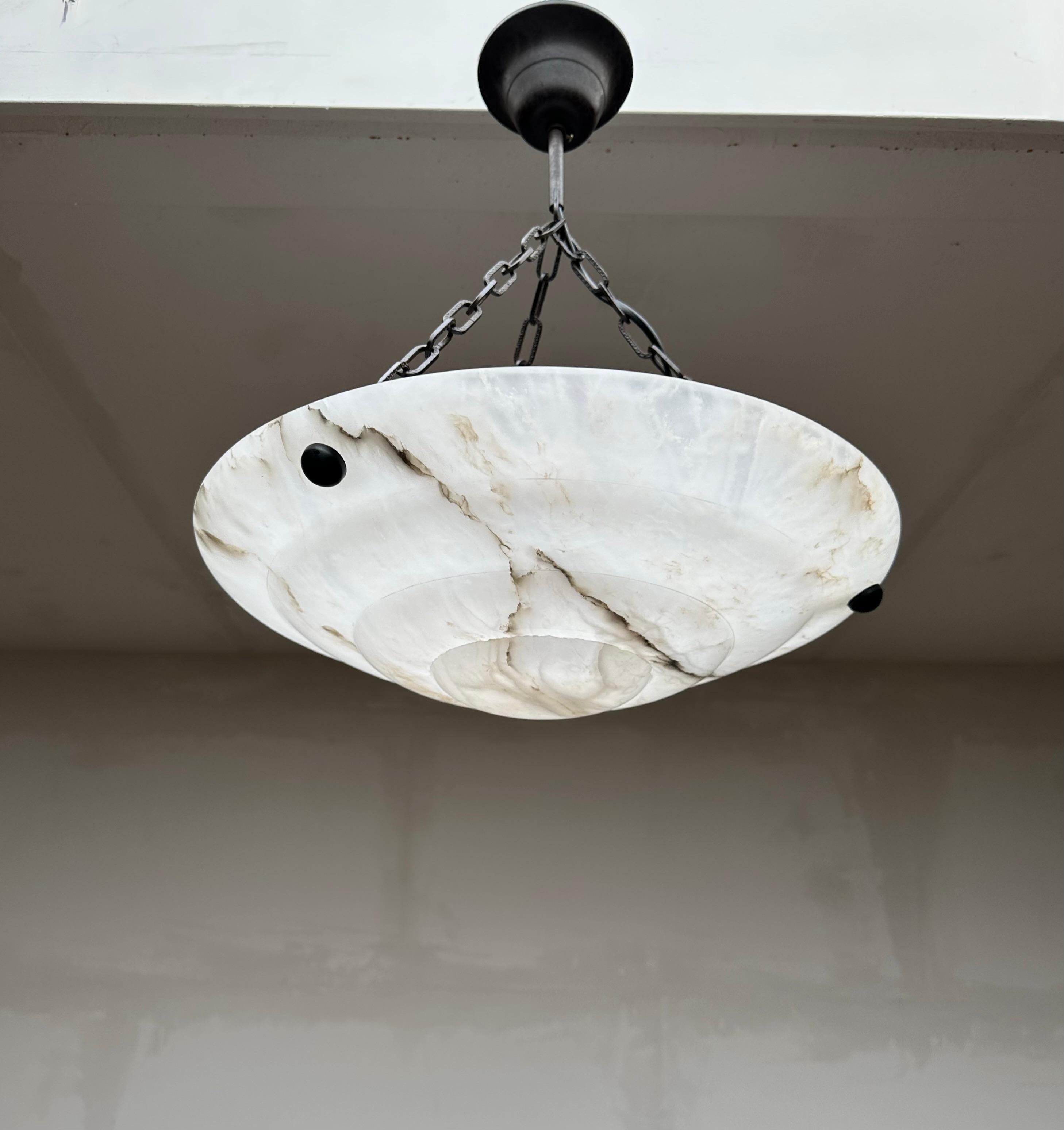 Pure Art Deco and Mint Condition White & Black Layered Alabaster Pendant Light For Sale 13