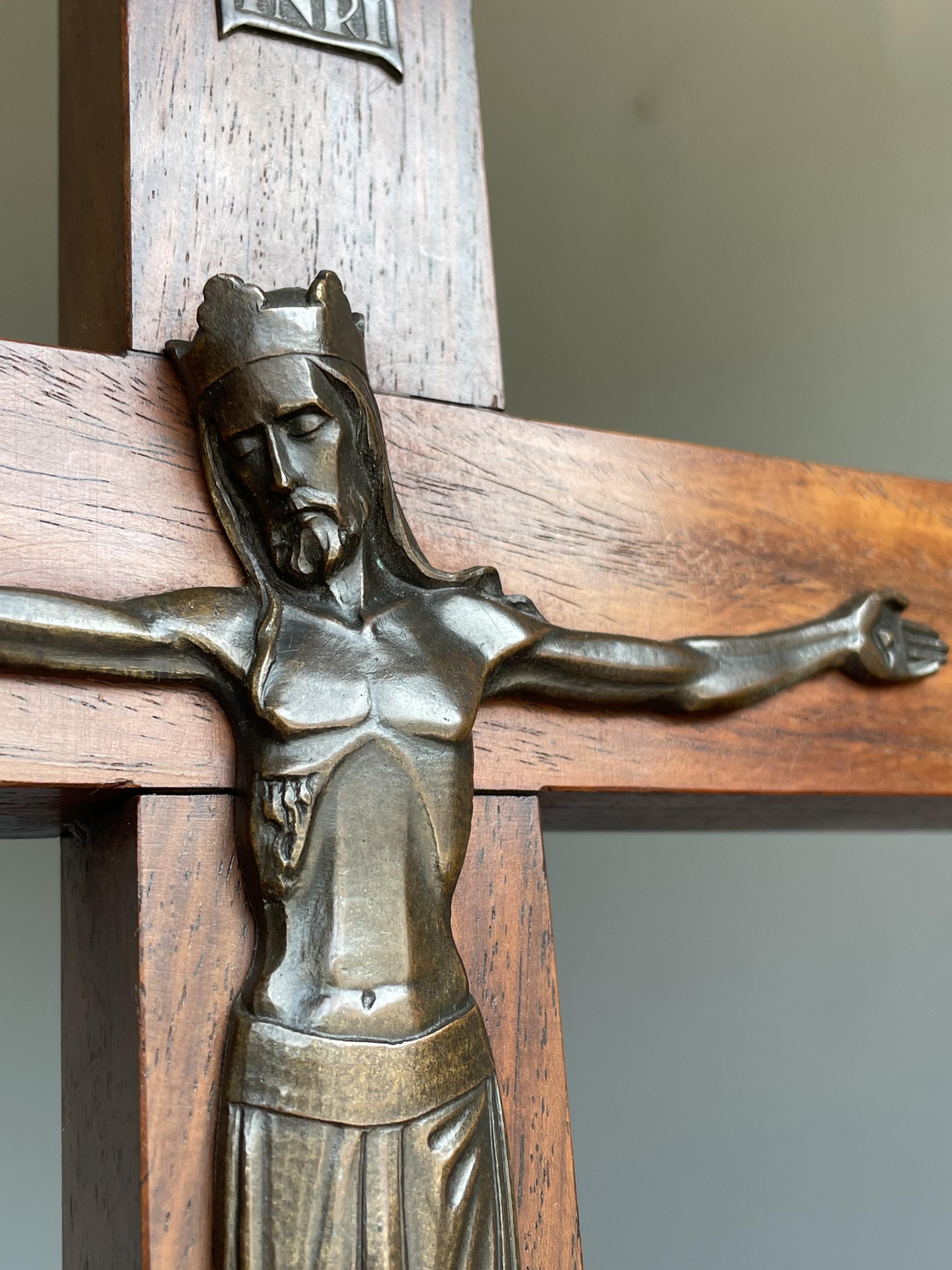 Cast Pure Art Deco Crucifix w. Stylized Bronze Sculpture of Christ on Silkwood Cross For Sale