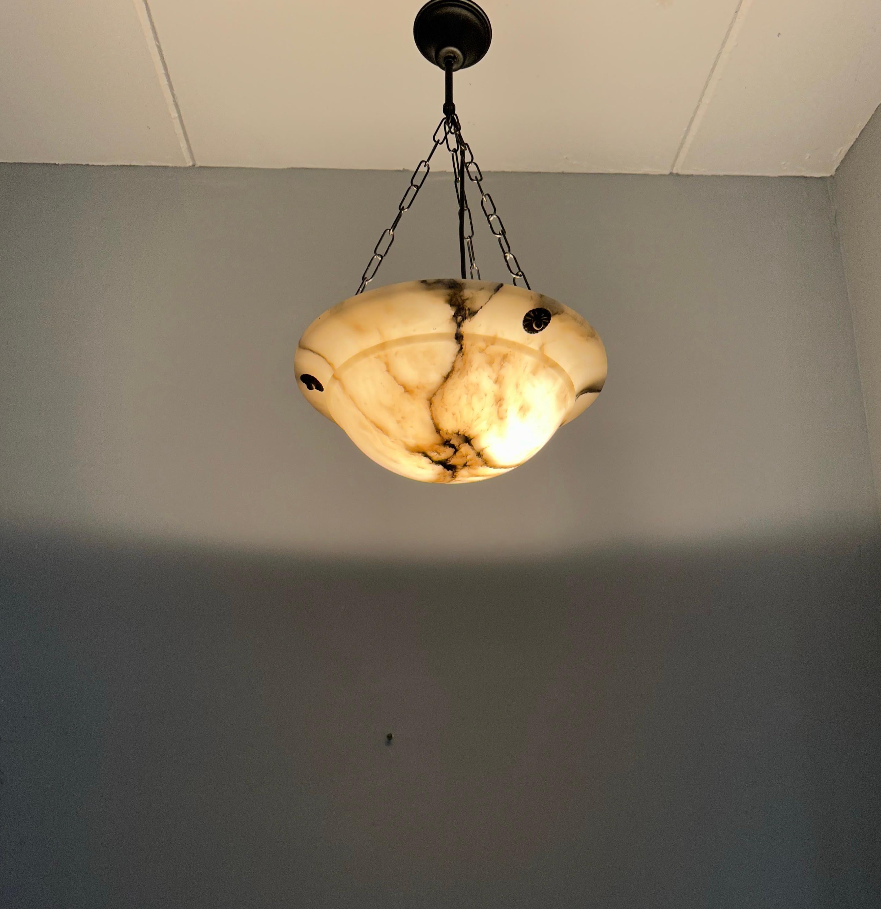 Timless & Pure Art Deco White Alabaster Pendant Light with Adjustable Canopy In Good Condition For Sale In Lisse, NL