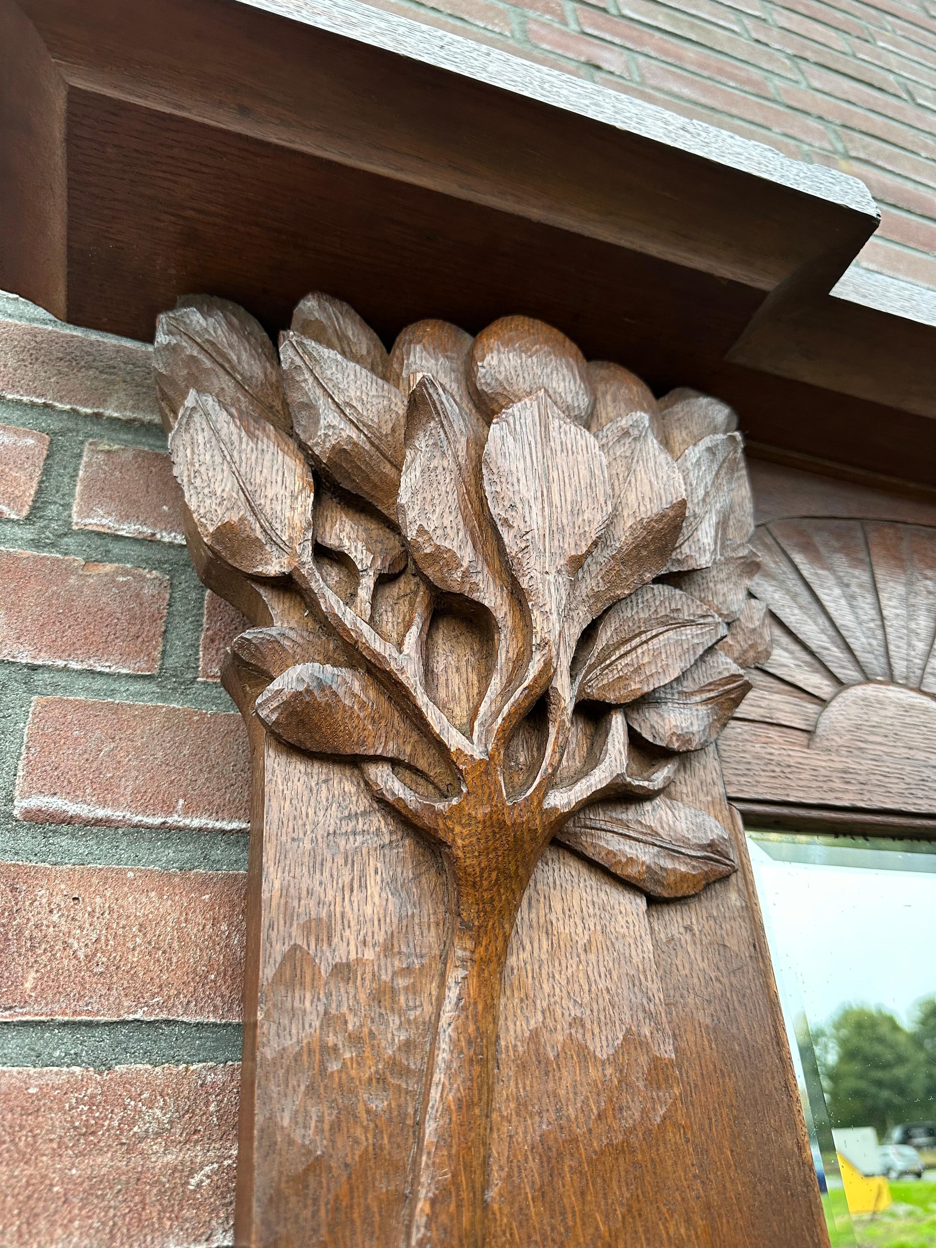  Miroir mural / de cheminée en bois pur Arts & Crafts w.. Incroyables plantes sculptées à la main en vente 11
