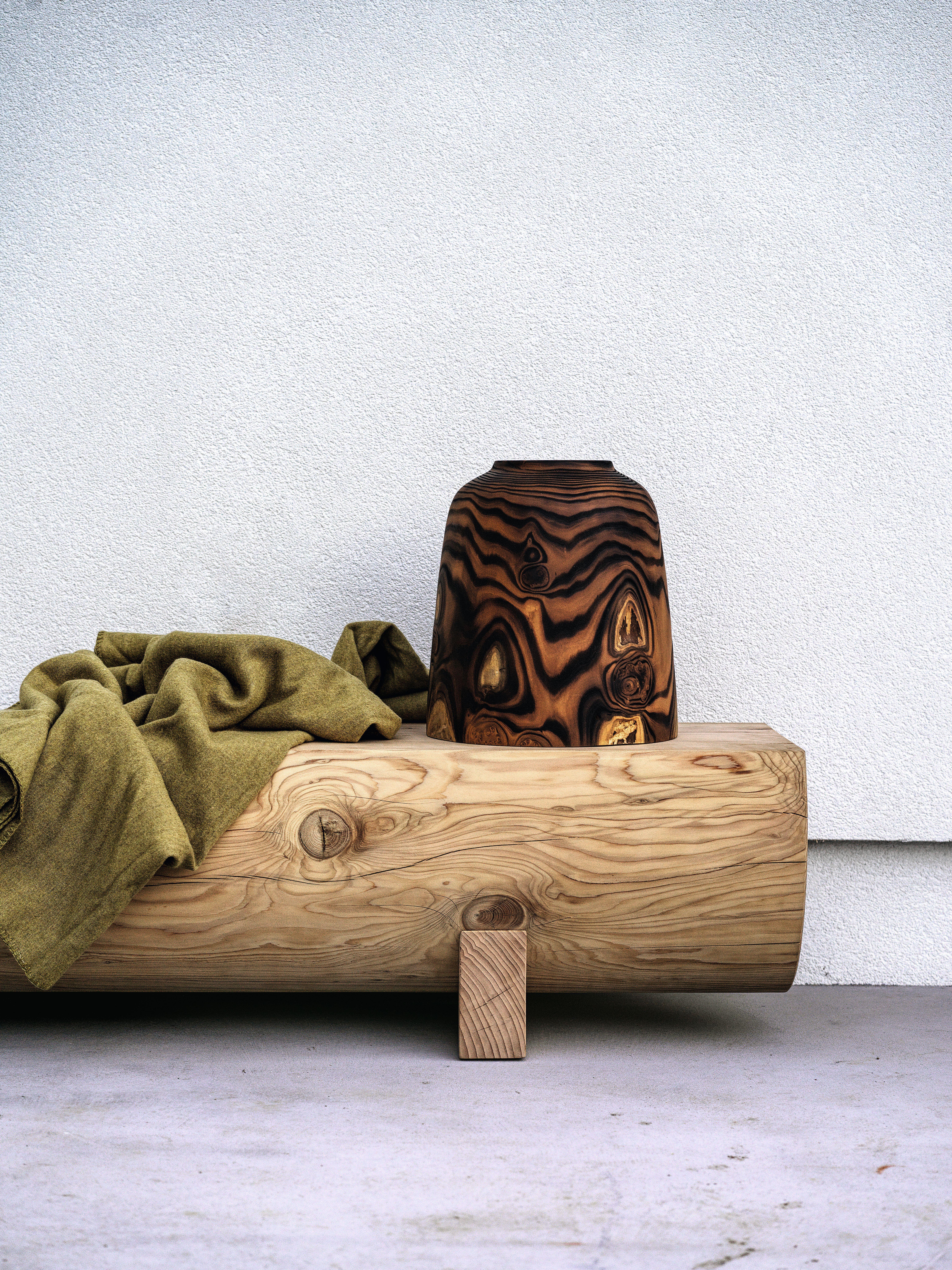 Pure Bench aus reinem Zedernholz, zeitgenössischer Natur, hergestellt in Italien Riva 1920 im Zustand „Neu“ im Angebot in Cantù, IT