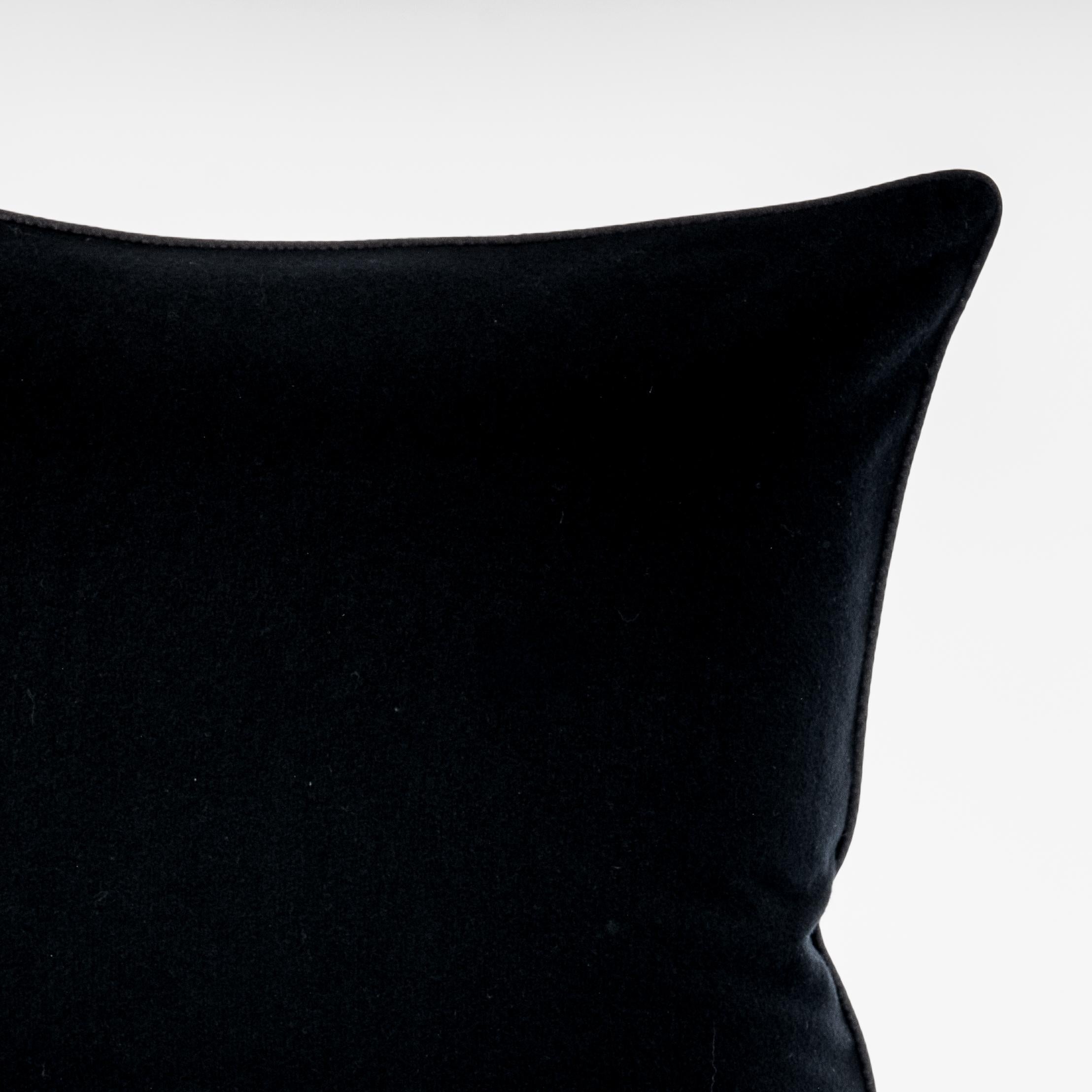 Pure Cashmere fabric Cushion with a tight knitted effect.

Cashmere textile is one of the most valuable and thin fiber in the world. Extremely soft and lightweight, it is breathable and helps body temperature thermoregulation thanks to its