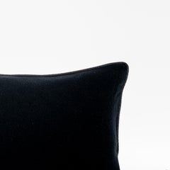 Cojín lumbar negro de cachemira pura by Muchi Decor, Made in Italy