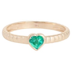 Pure Emerald Pink Sapphire 14K (or 18k upon request) Yellow Gold Solitaire Ring