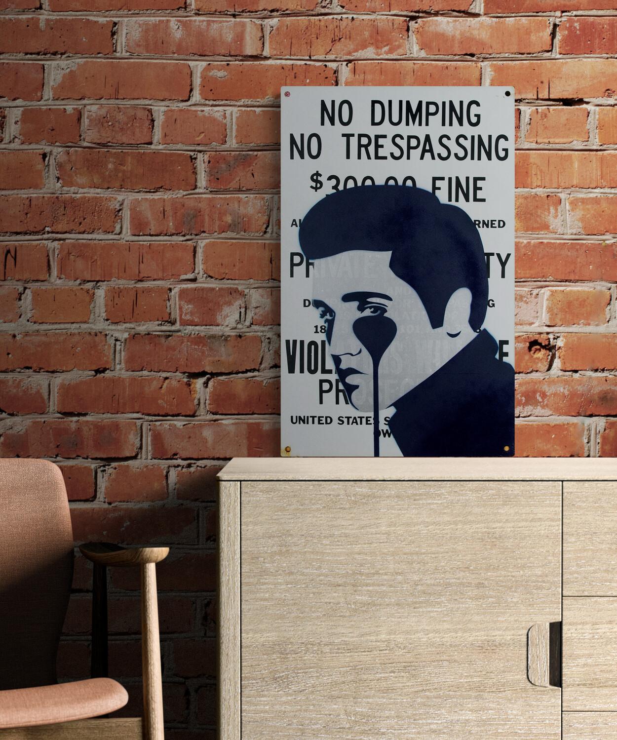 PURE EVIL - $300 FINE - PURE ELVIS
Date of creation: 2016
Medium: Stencil and spray paint on old metal sign
Edition: Unique artwork
Size: 56 x 35,5 cm
Condition: In mint conditions and never framed
Observations: Old metal sign hand painted by Pure