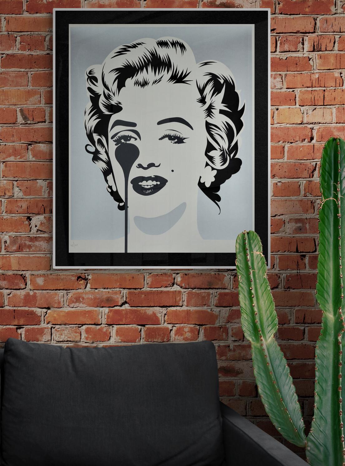 PURE EVIL - MARILYN CLASSIC (BLACK)
Date of creation: 2021
Medium: Screen print on Fedrigoni paper
Edition: 100
Size: 85 x 70 cm
Condition: In mint conditions, brand new and never framed
Observations: Screen print on high quality Fedrigoni paper of