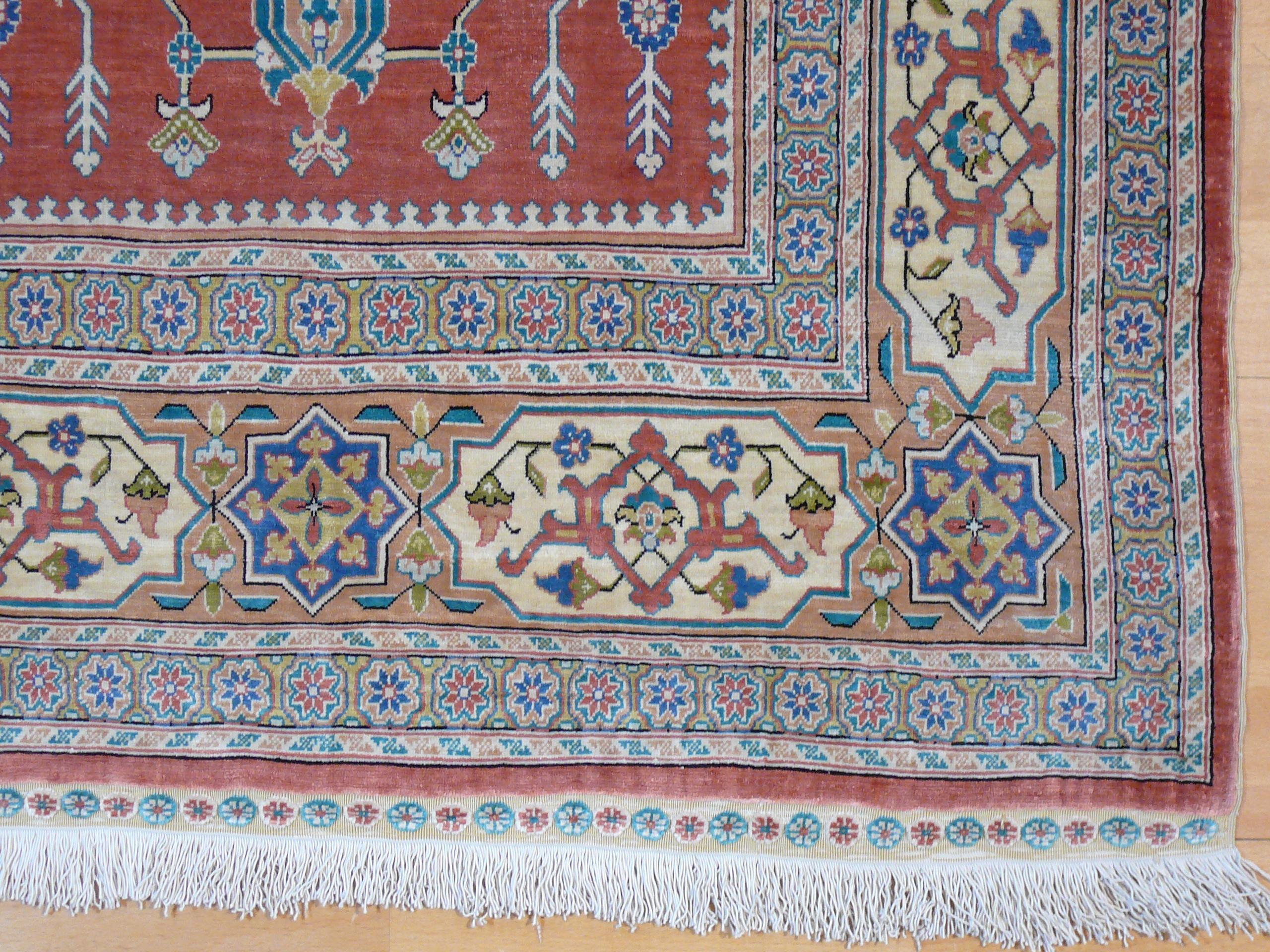 Hand-Knotted Pure silk Hereke Ozipek Prayer rug For Sale