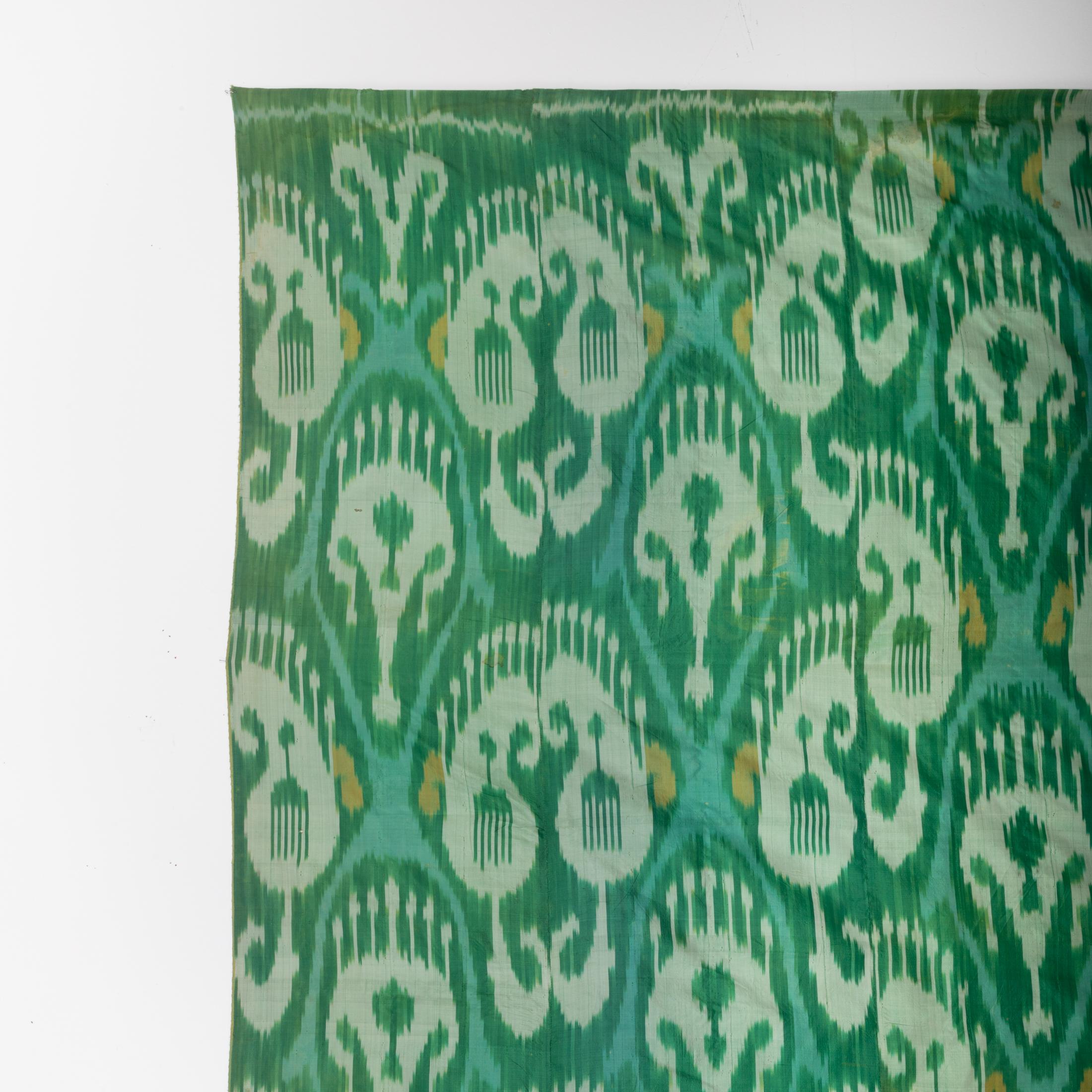 Ikat-Tafel aus reiner Seide, frühes 20. Jahrhundert, Usbekistan im Angebot 2