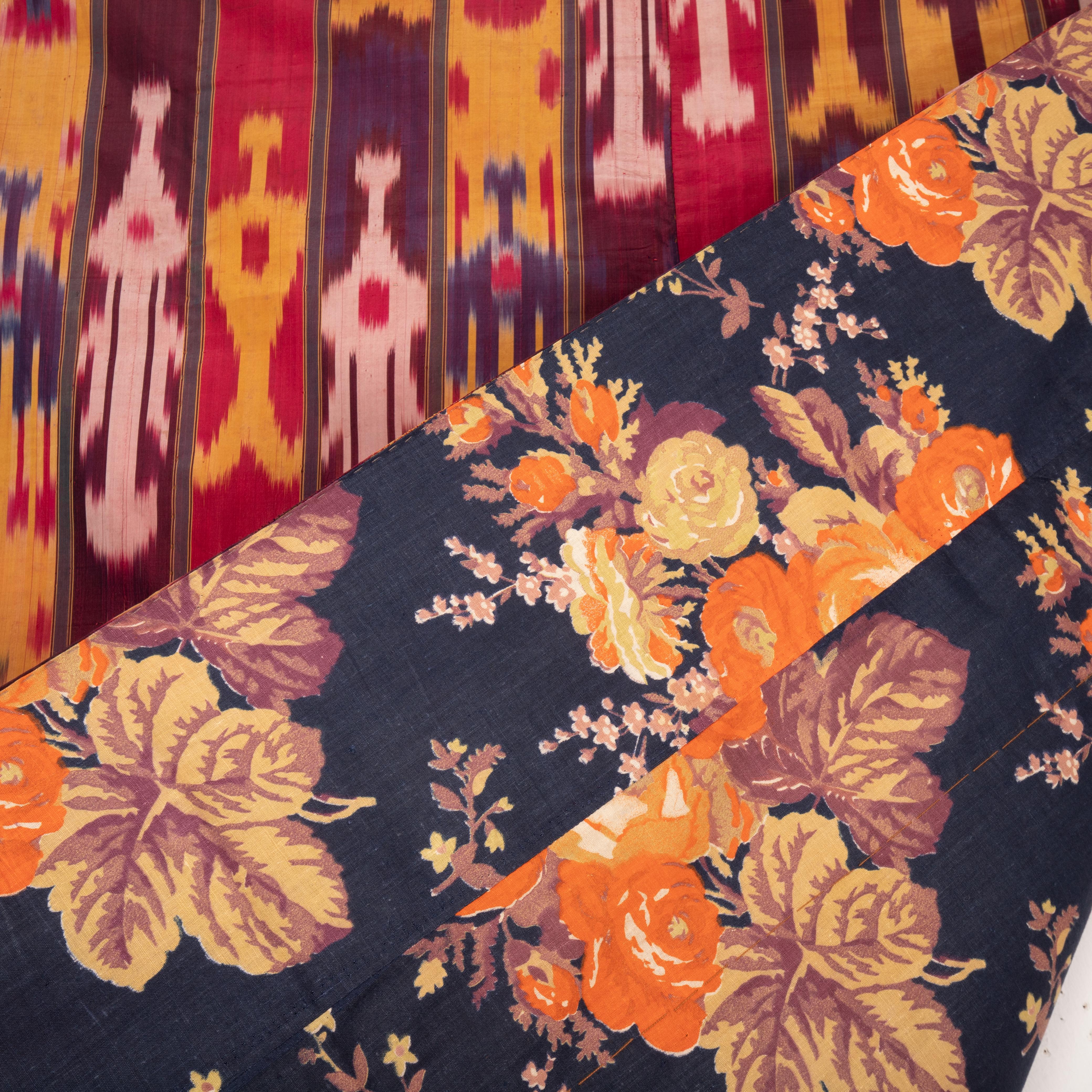 Ikat-Tafel aus reiner Seide, Usbekistan, frühes 20. Jahrhundert im Angebot 2