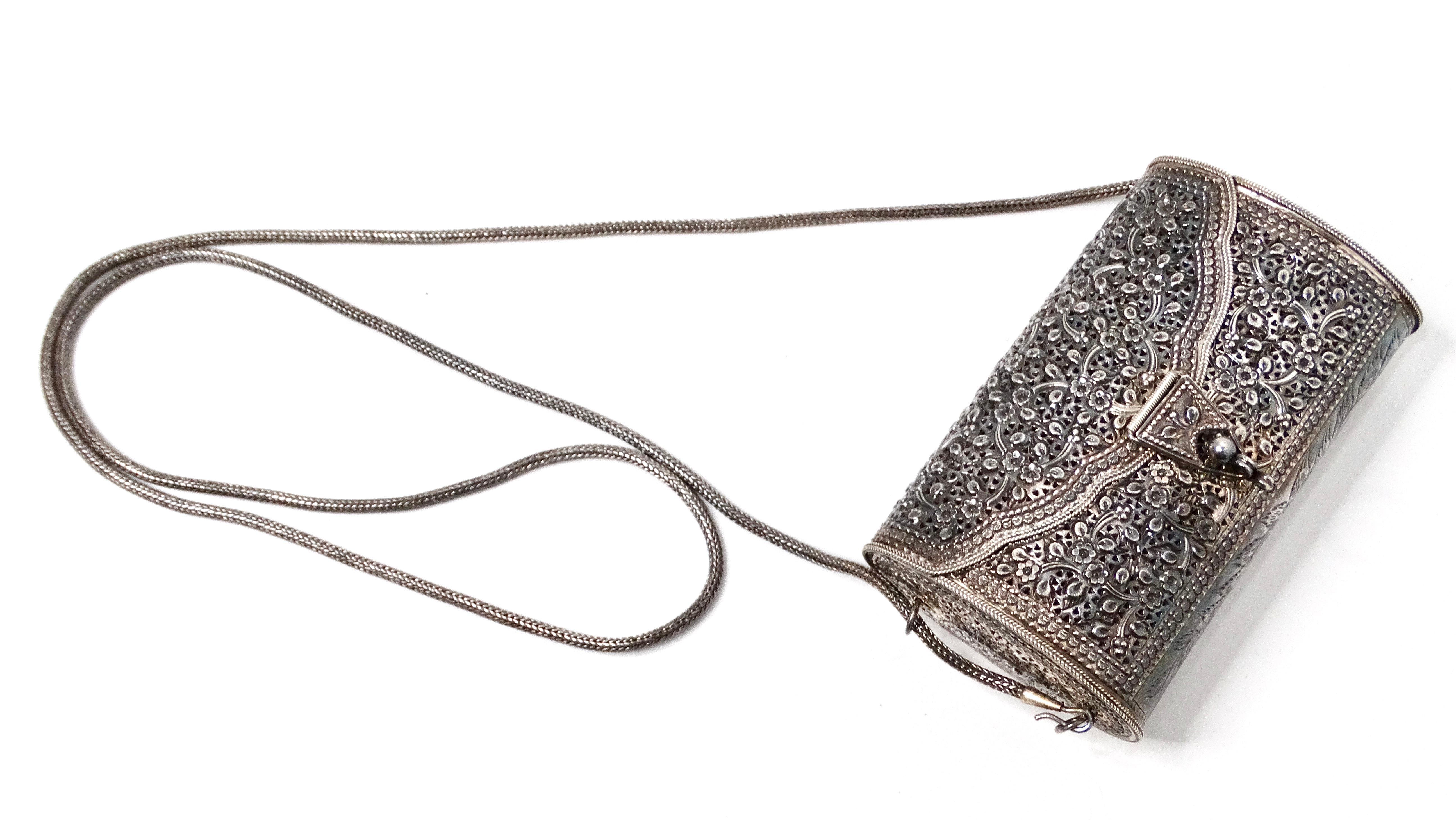 Bolsa de Embrague Crossbody Filigrana Floral Plata Pura circa vintage Negro en venta