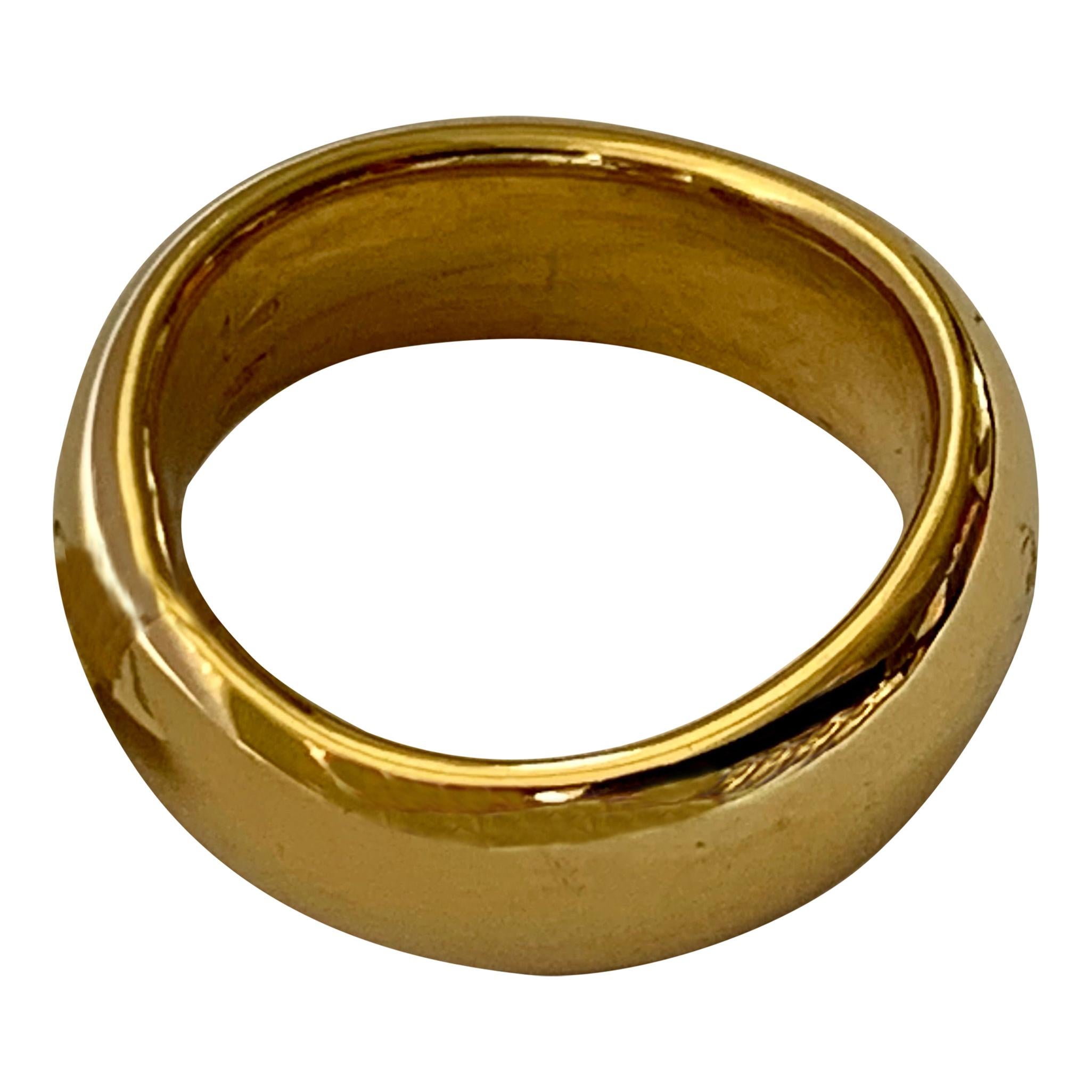Pure Simplicity 18 Karat Yellow Gold Ring Pomellato