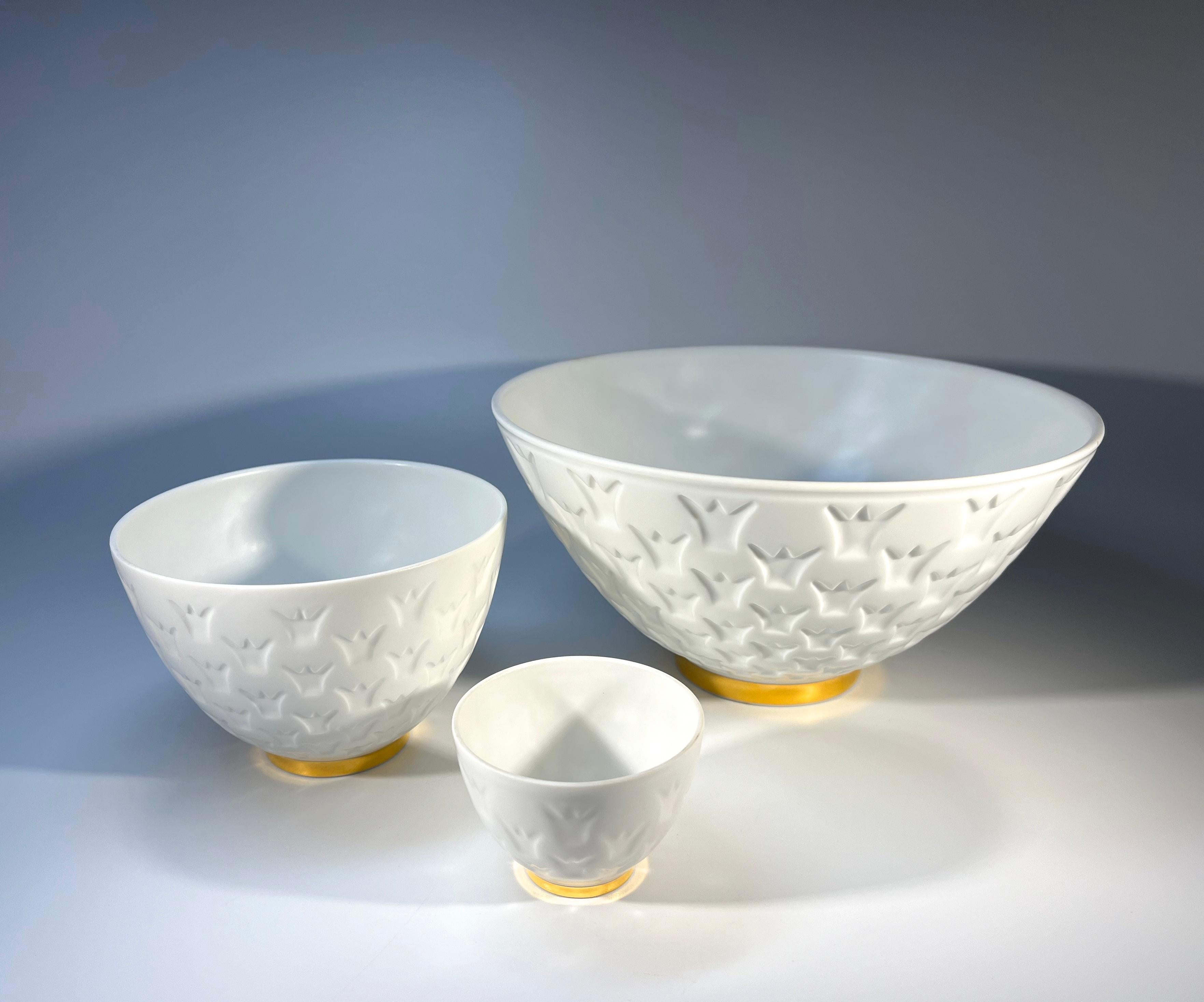 Mid-Century Modern Pure White And Gold, Crown Bowl Set By Gunnar Nylund For Rörstrand, Sweden For Sale
