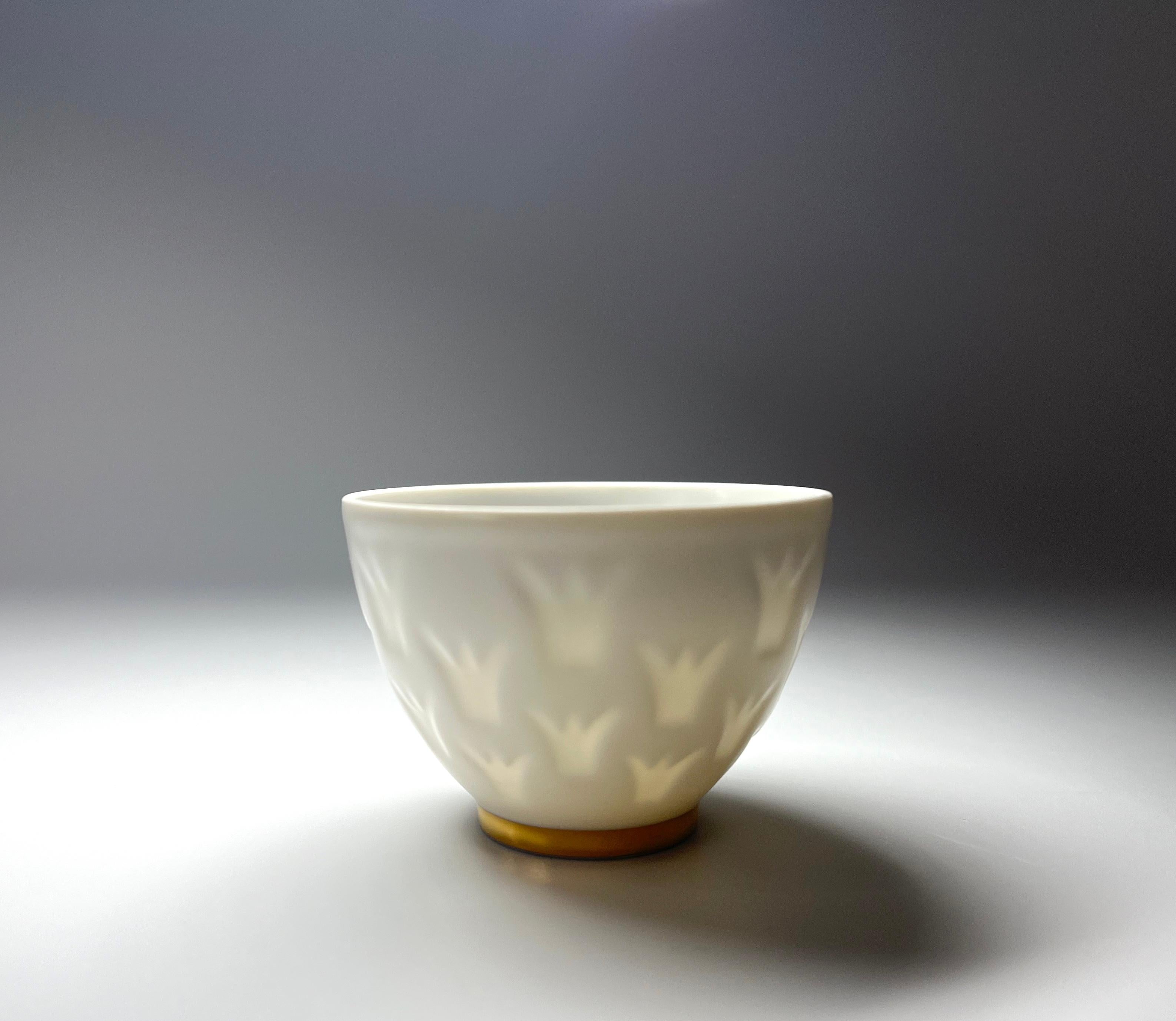 20th Century Pure White And Gold, Crown Bowl Set By Gunnar Nylund For Rörstrand, Sweden For Sale