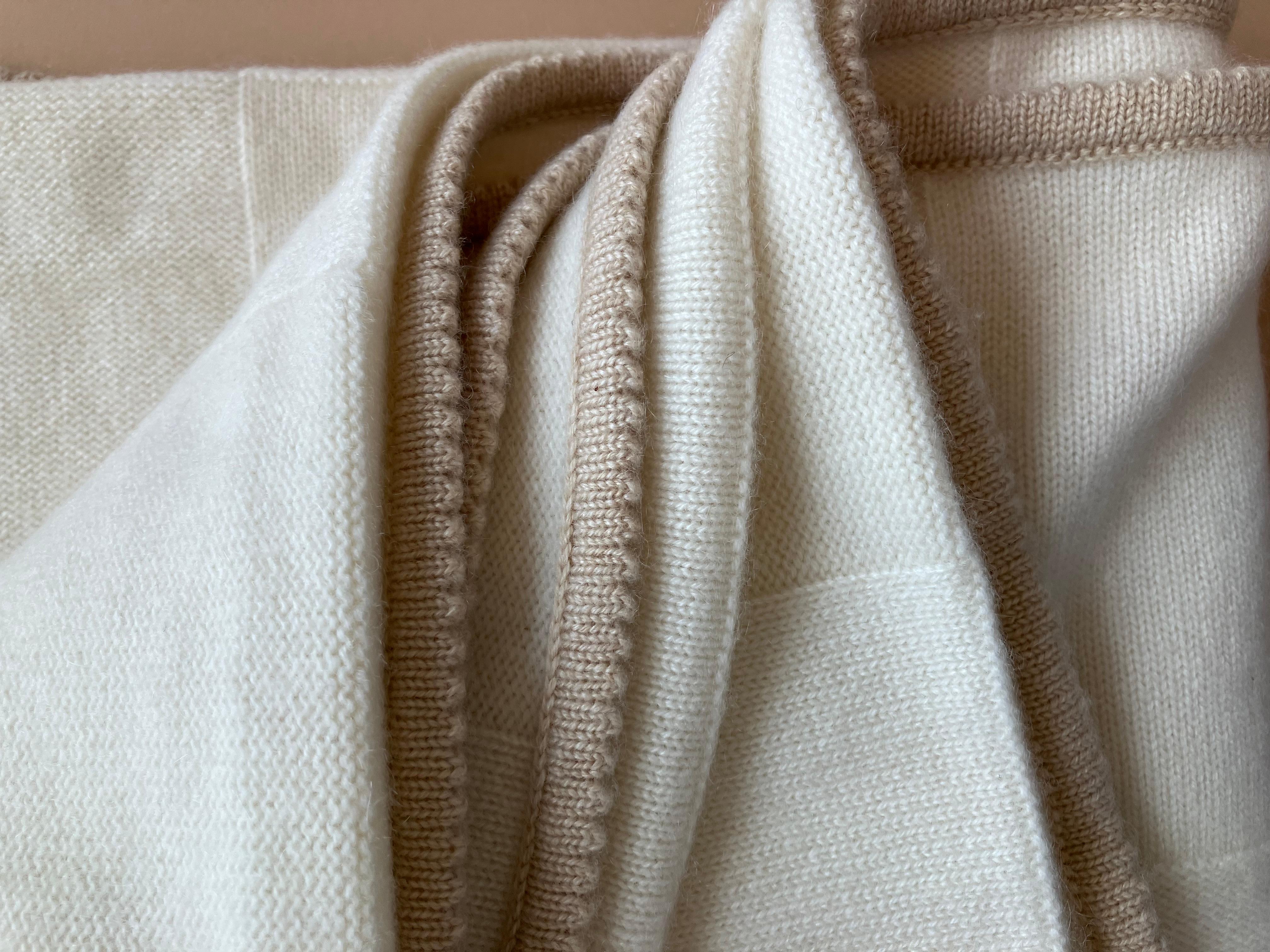 Italian Pure White Cashmere Blanket by Corte di kel (Made in Perugia Italy,  190×150cm) For Sale