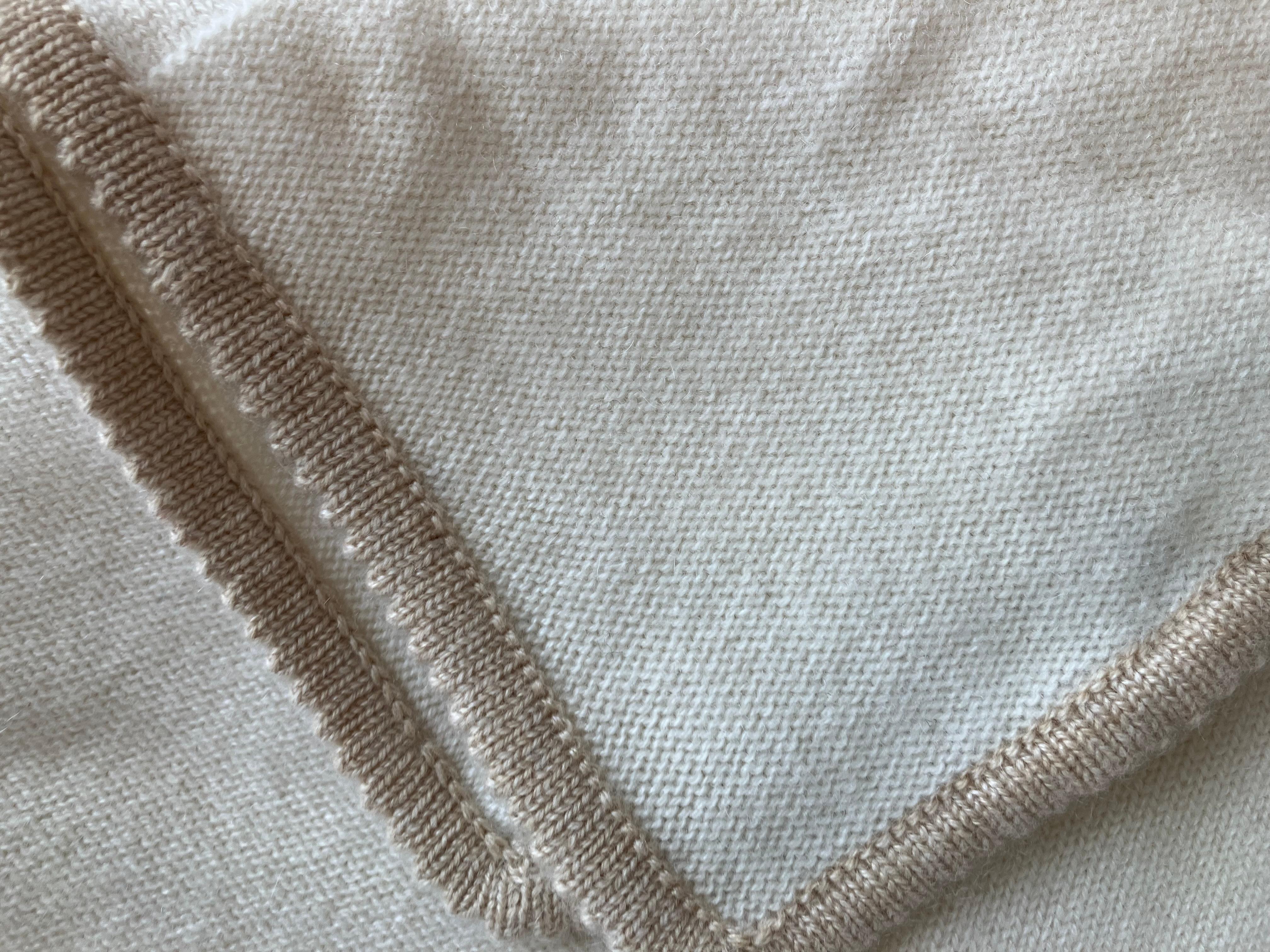 Hand-Crafted Pure White Cashmere Blanket by Corte di kel (Made in Perugia Italy,  190×150cm) For Sale